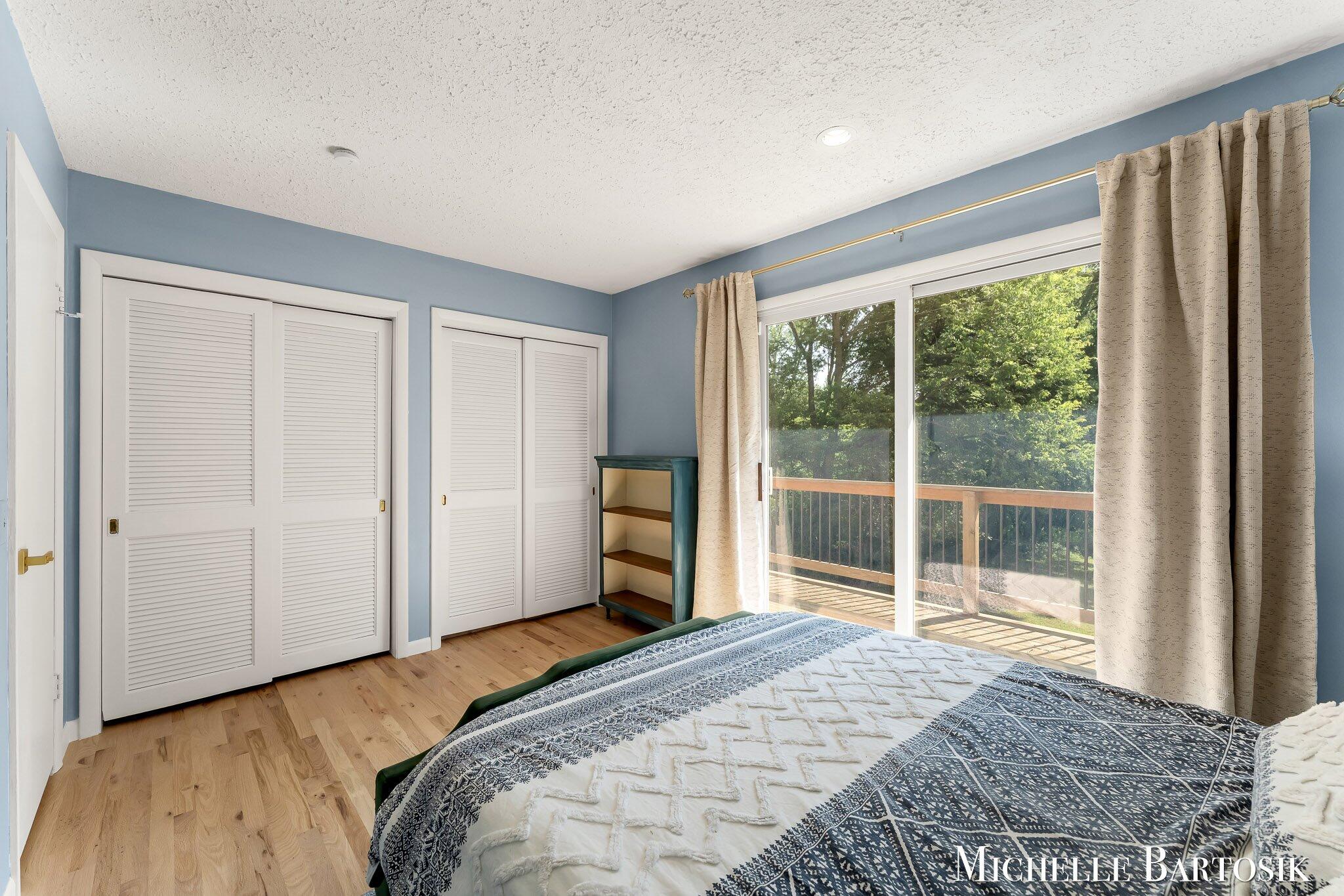 3990 Grand River Drive NE Grand Rapids MI 49525