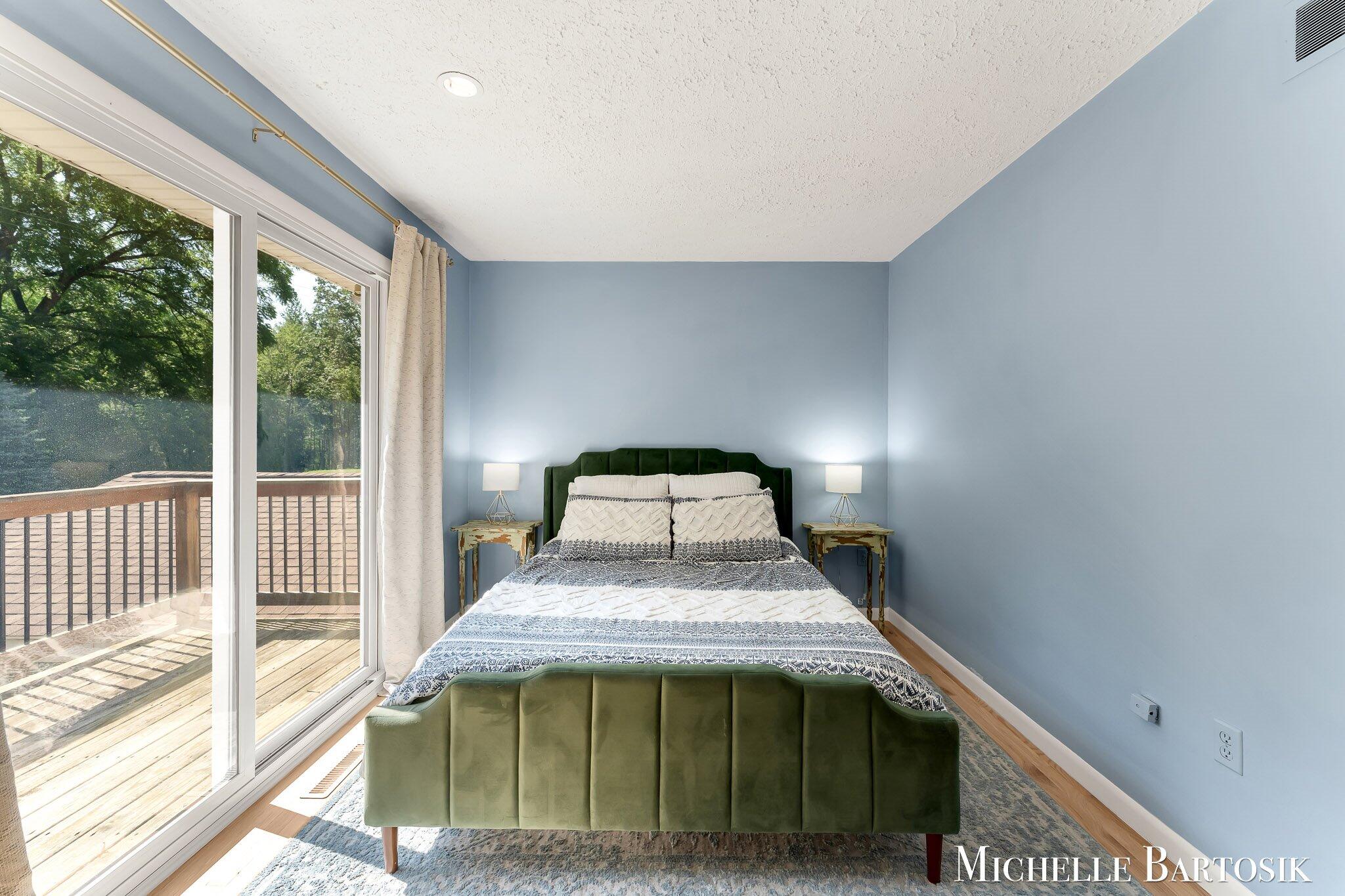 3990 Grand River Drive NE Grand Rapids MI 49525