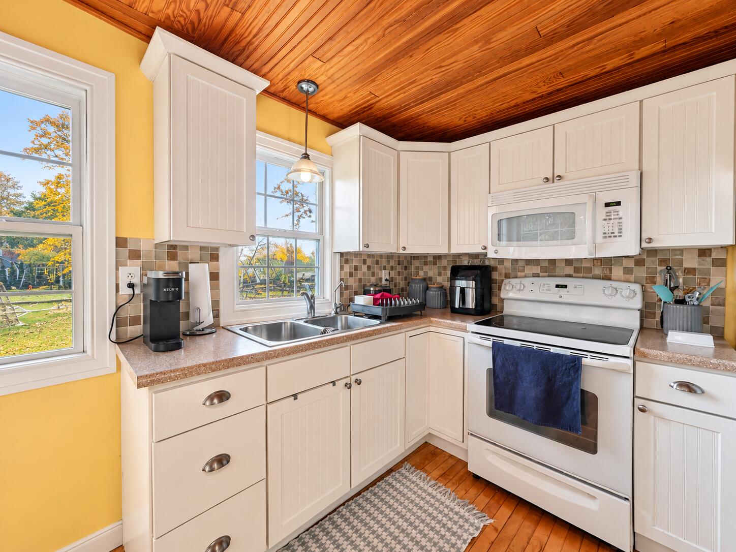 1914 Forest Drive Portage MI 49002