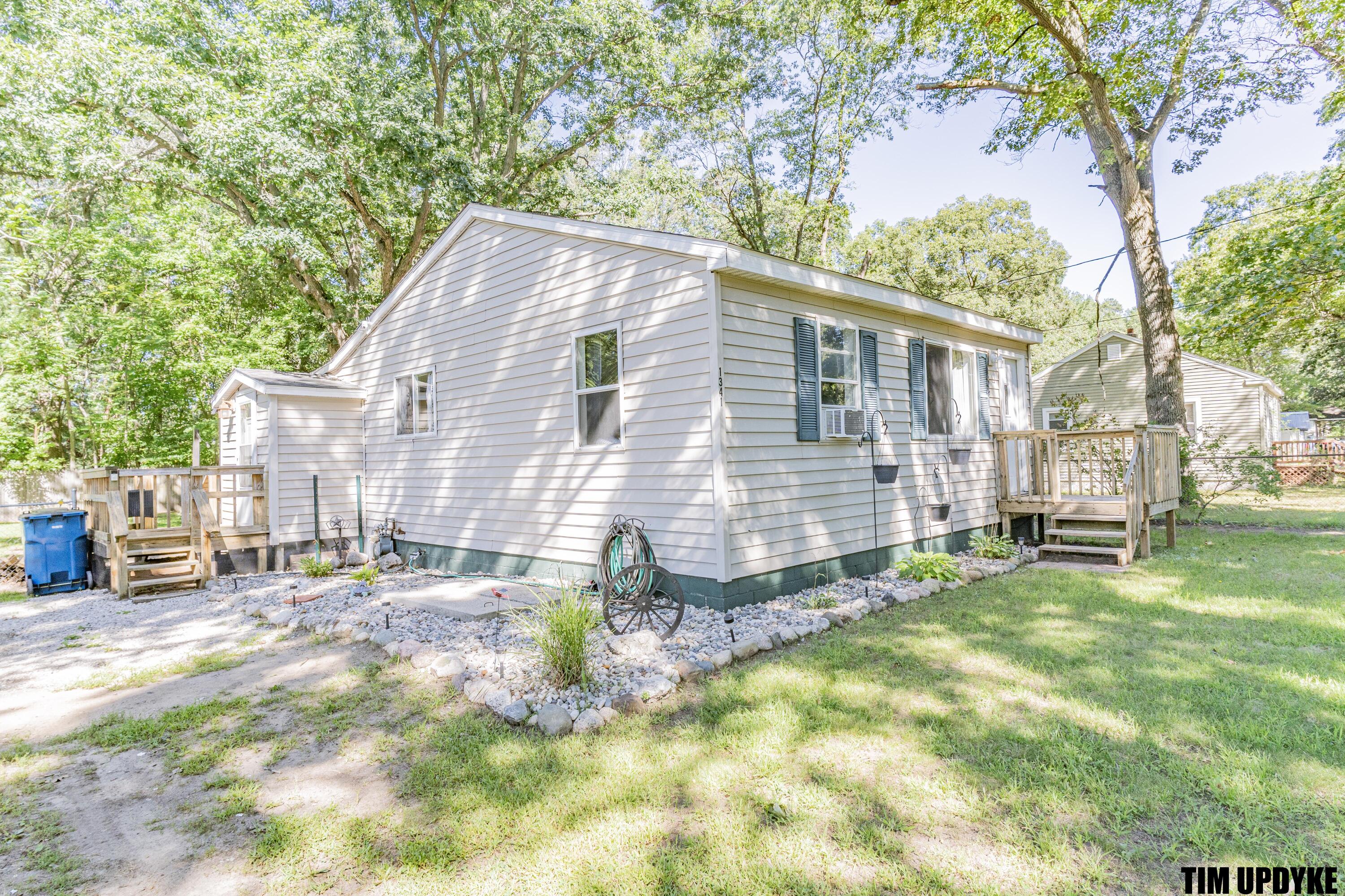 1341 S Bolen Road Muskegon MI 49442
