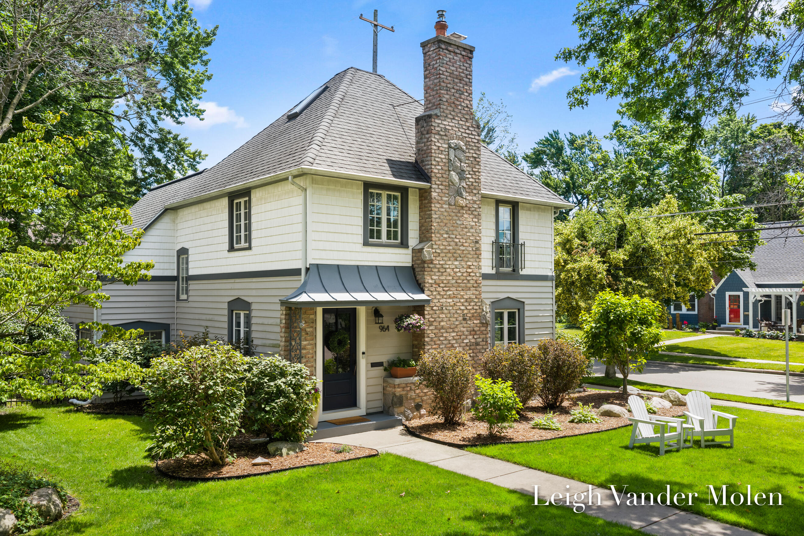 East Grand Rapids MI, 964 Lakeside Drive SE