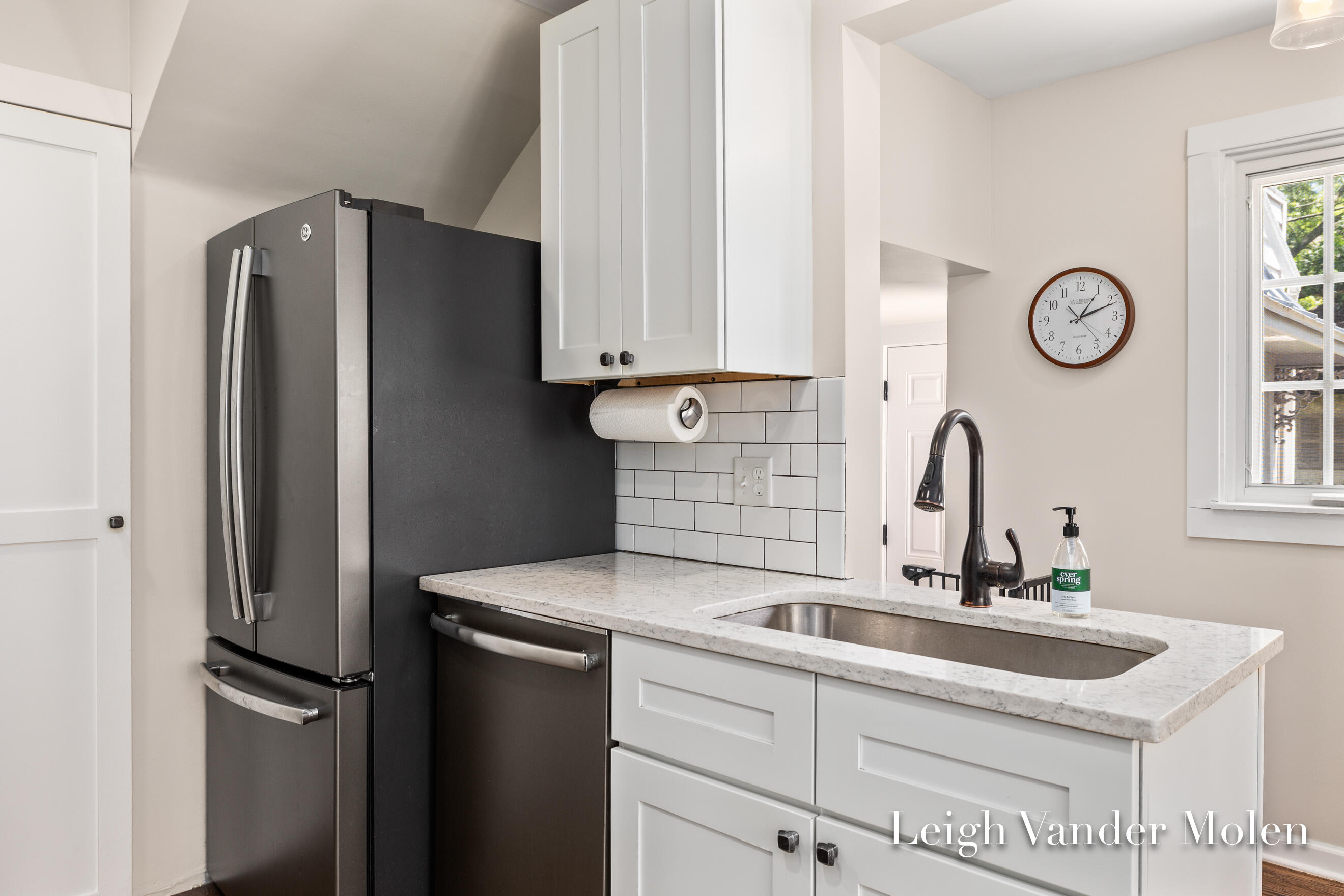 964 Lakeside Drive SE East Grand Rapids MI 49506