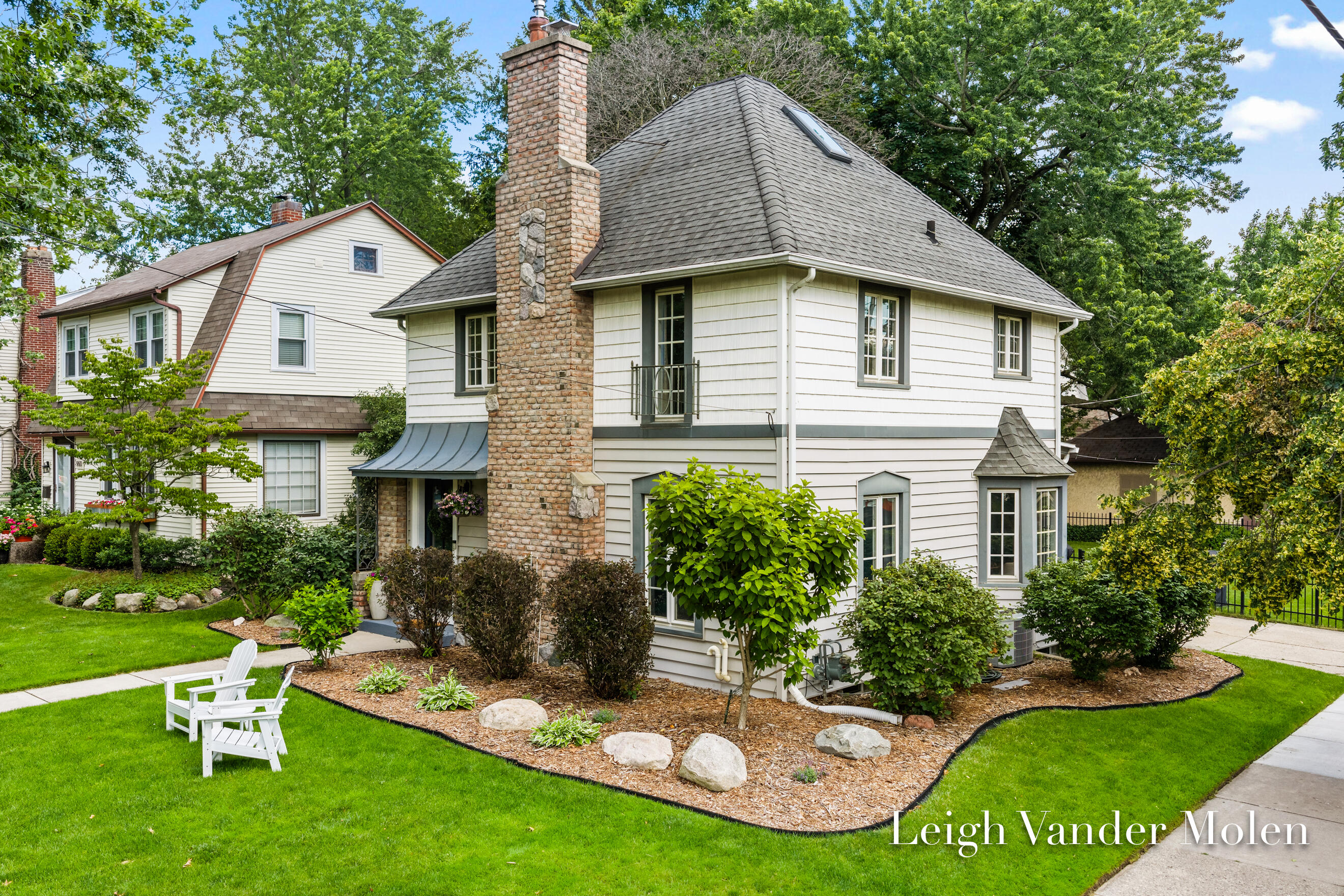 964 Lakeside Drive SE East Grand Rapids MI 49506