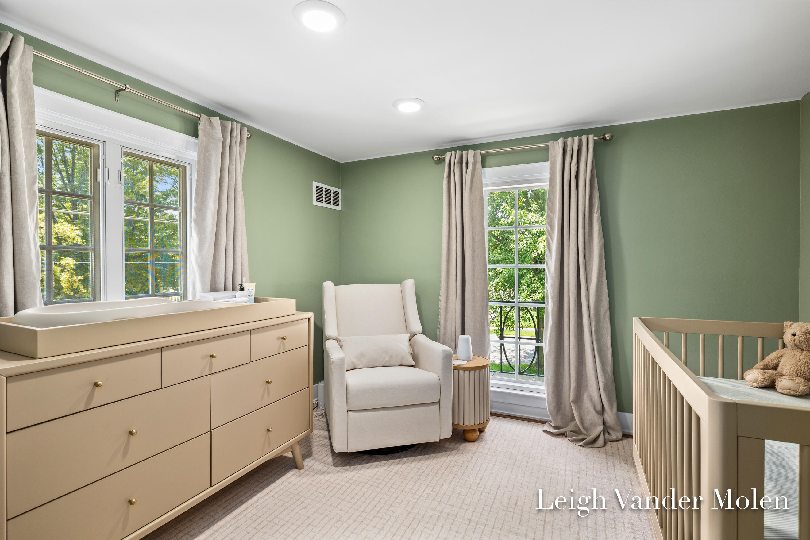 964 Lakeside Drive SE East Grand Rapids MI 49506