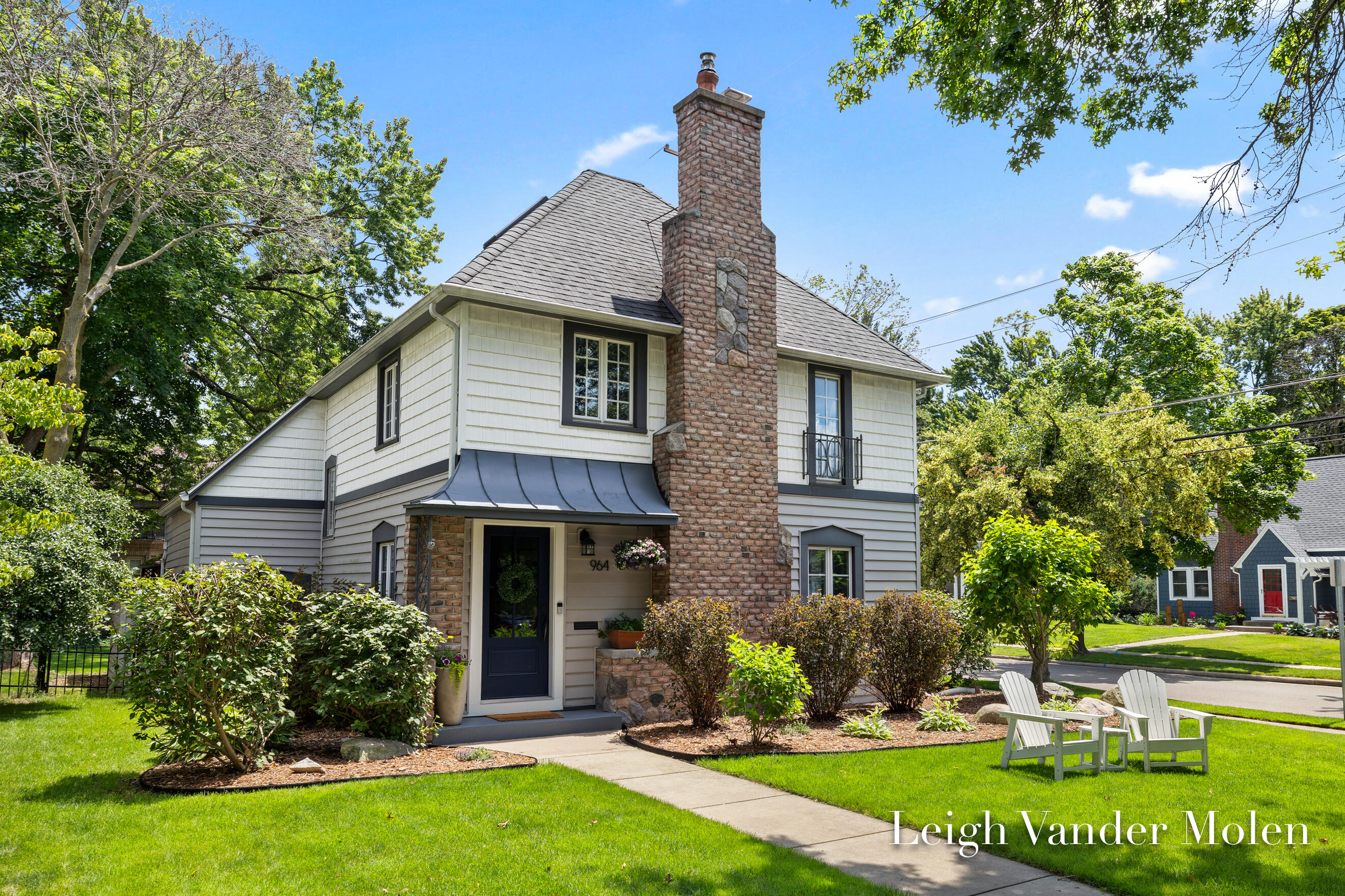964 Lakeside Drive SE East Grand Rapids MI 49506