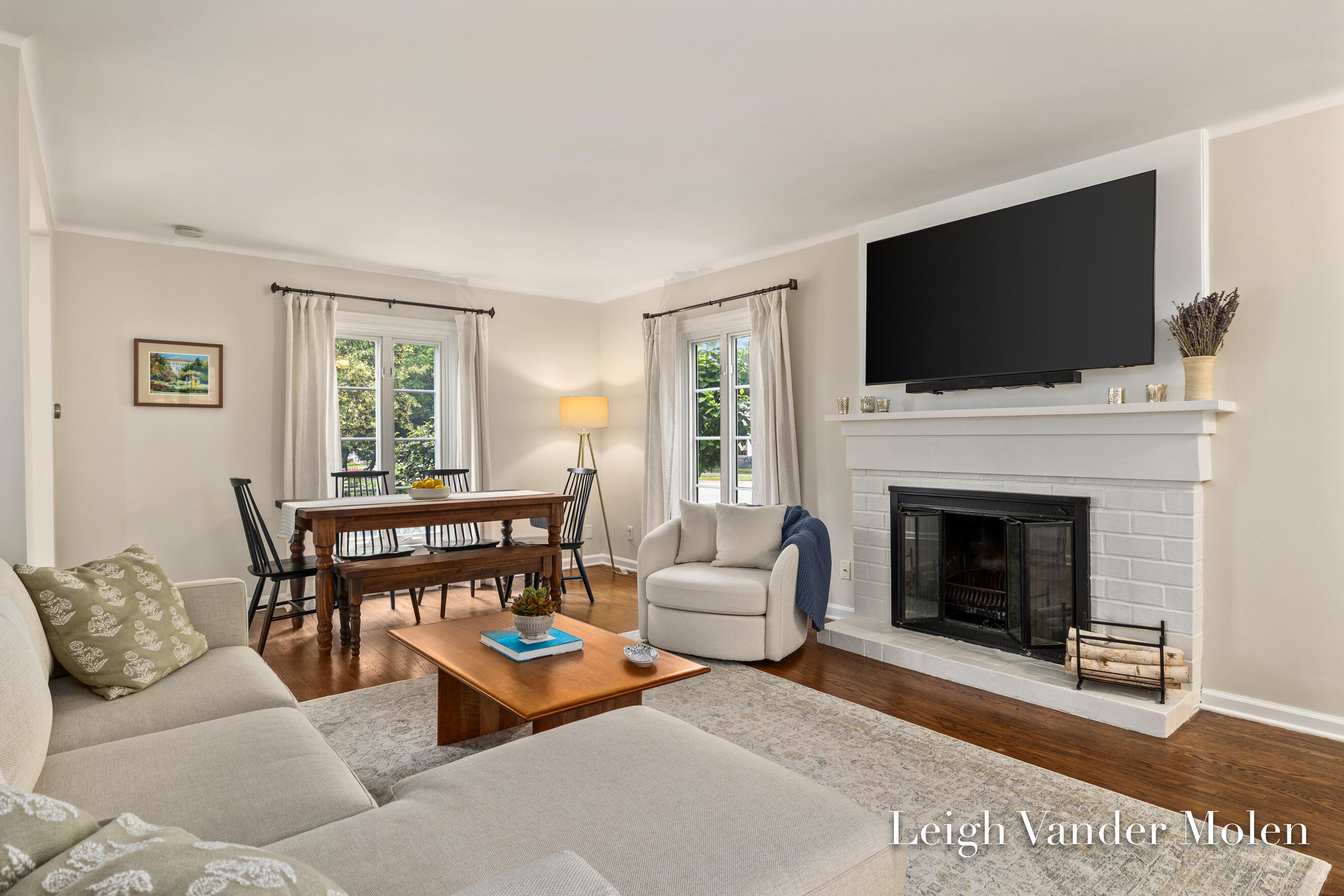 964 Lakeside Drive SE East Grand Rapids MI 49506