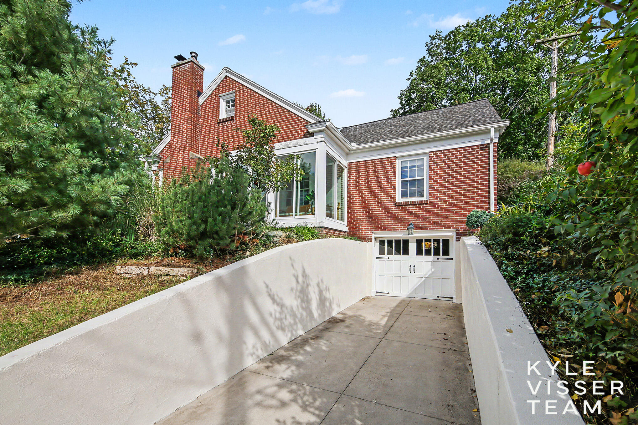 1154 Cadillac Drive SE Grand Rapids MI 49506