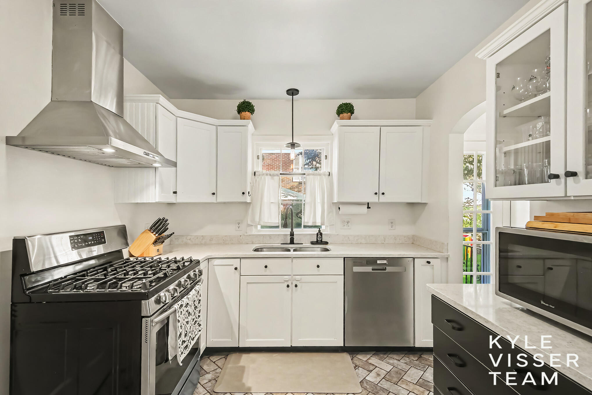 1154 Cadillac Drive SE Grand Rapids MI 49506