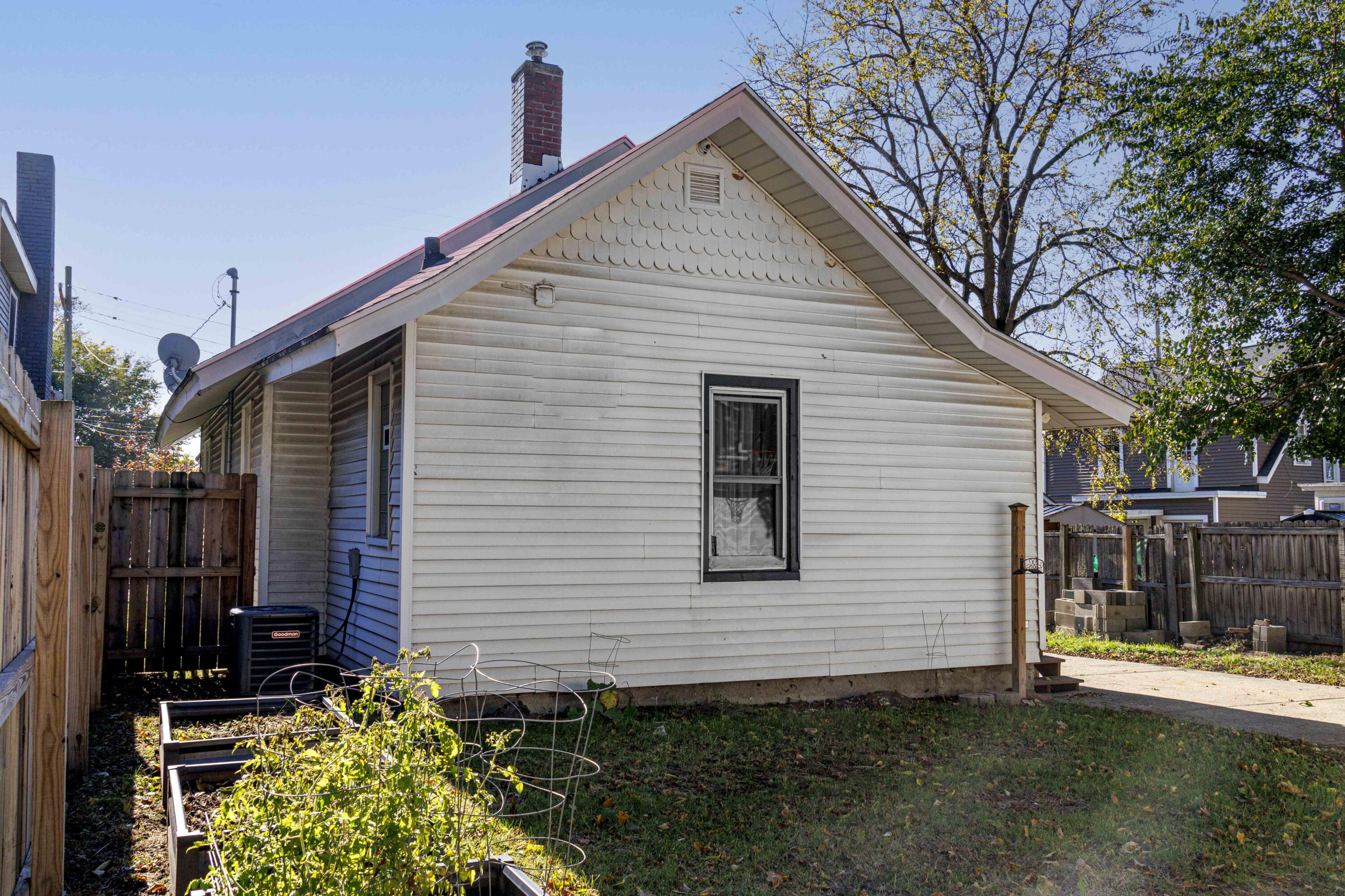 811 Ardmore Street SE Grand Rapids MI 49507