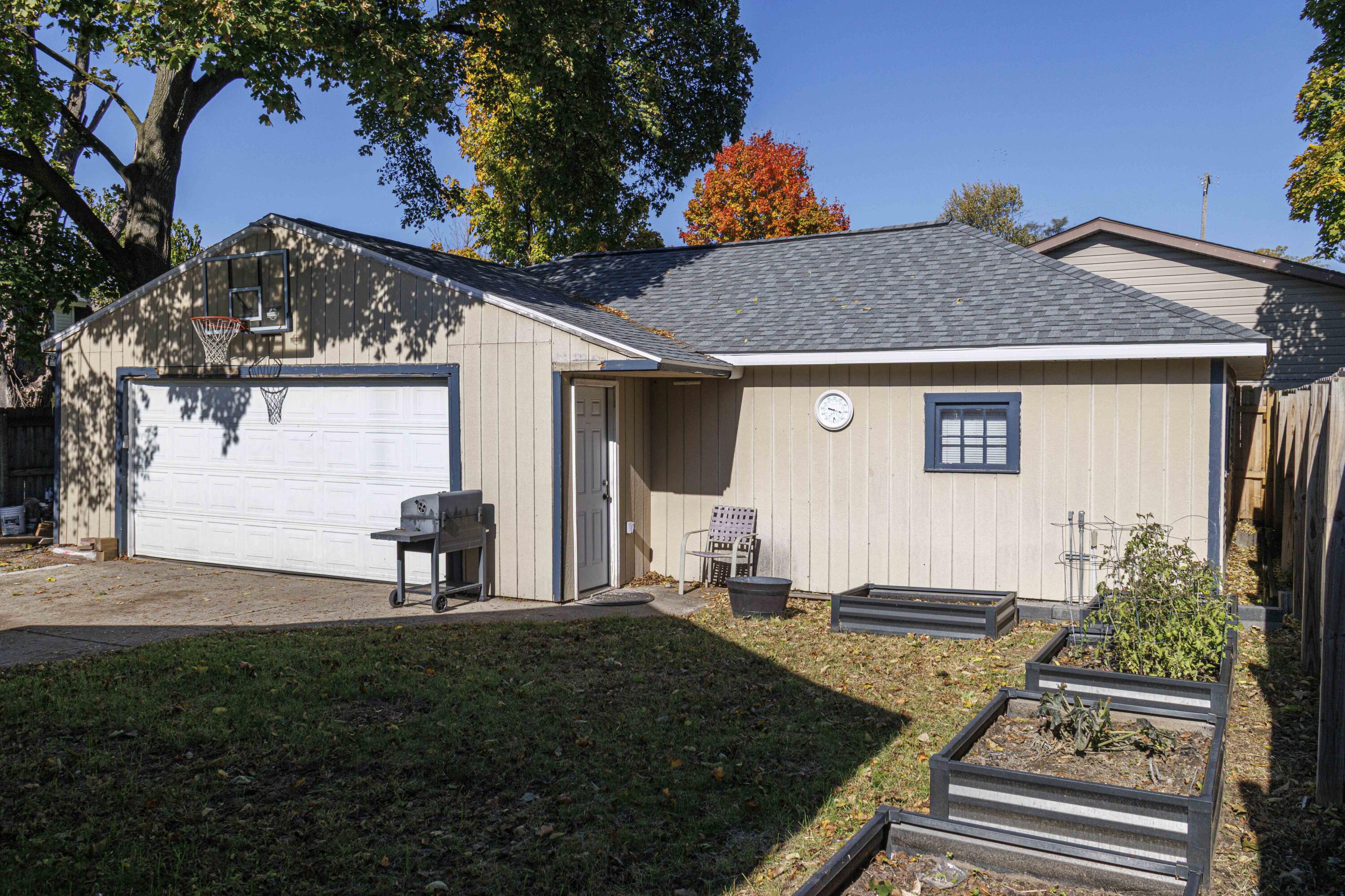 811 Ardmore Street SE Grand Rapids MI 49507