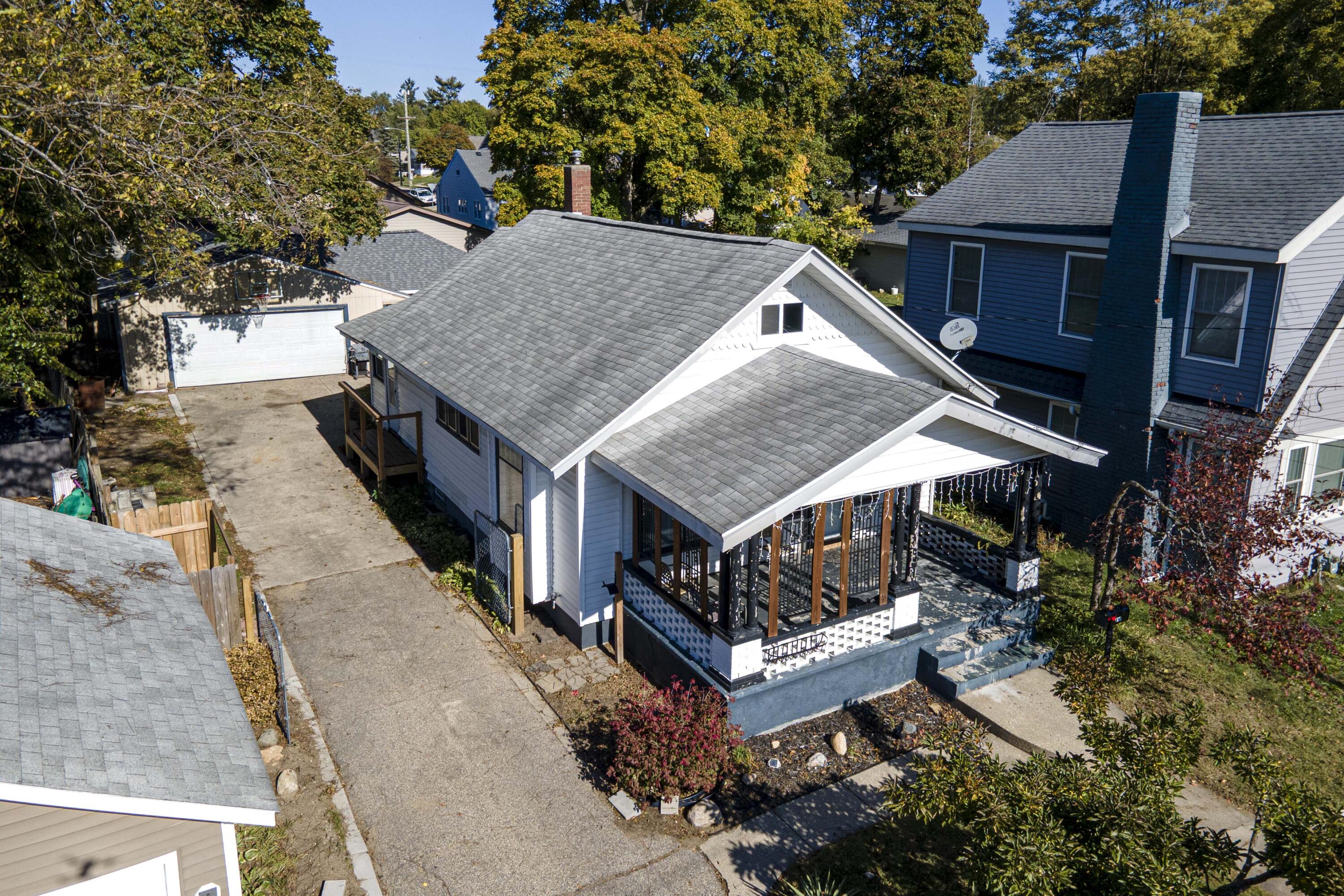 811 Ardmore Street SE Grand Rapids MI 49507