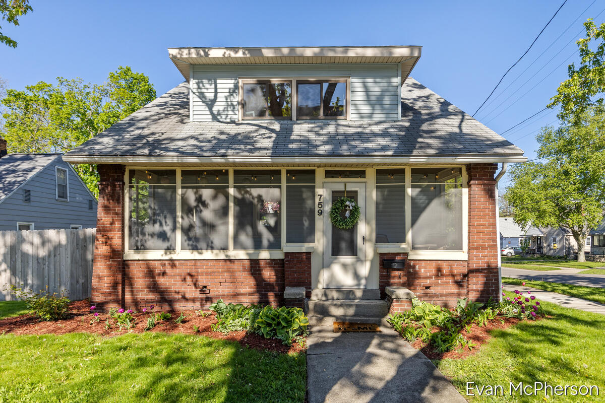 759 Eastern Avenue NE Grand Rapids MI 49503
