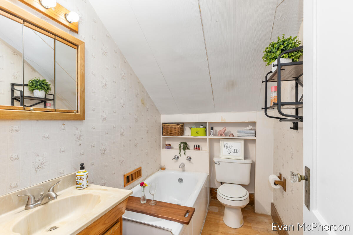 759 Eastern Avenue NE Grand Rapids MI 49503