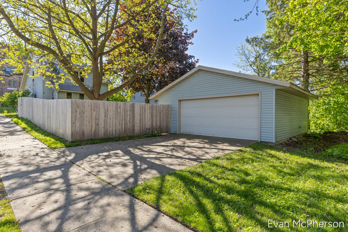 759 Eastern Avenue NE Grand Rapids MI 49503