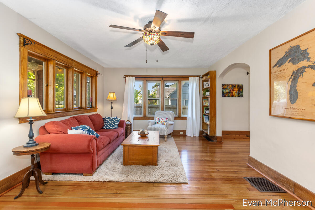 759 Eastern Avenue NE Grand Rapids MI 49503