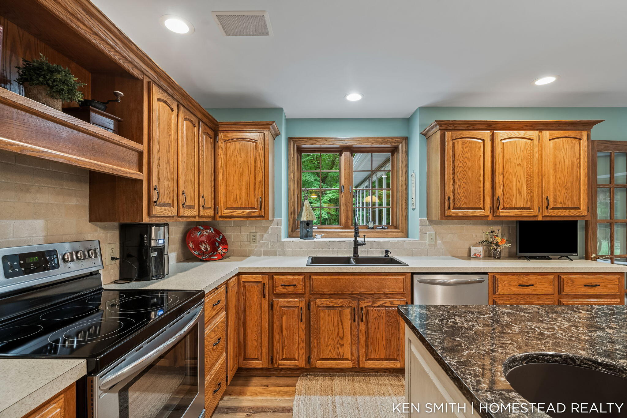 1876 Columbus Street Holland MI 49424