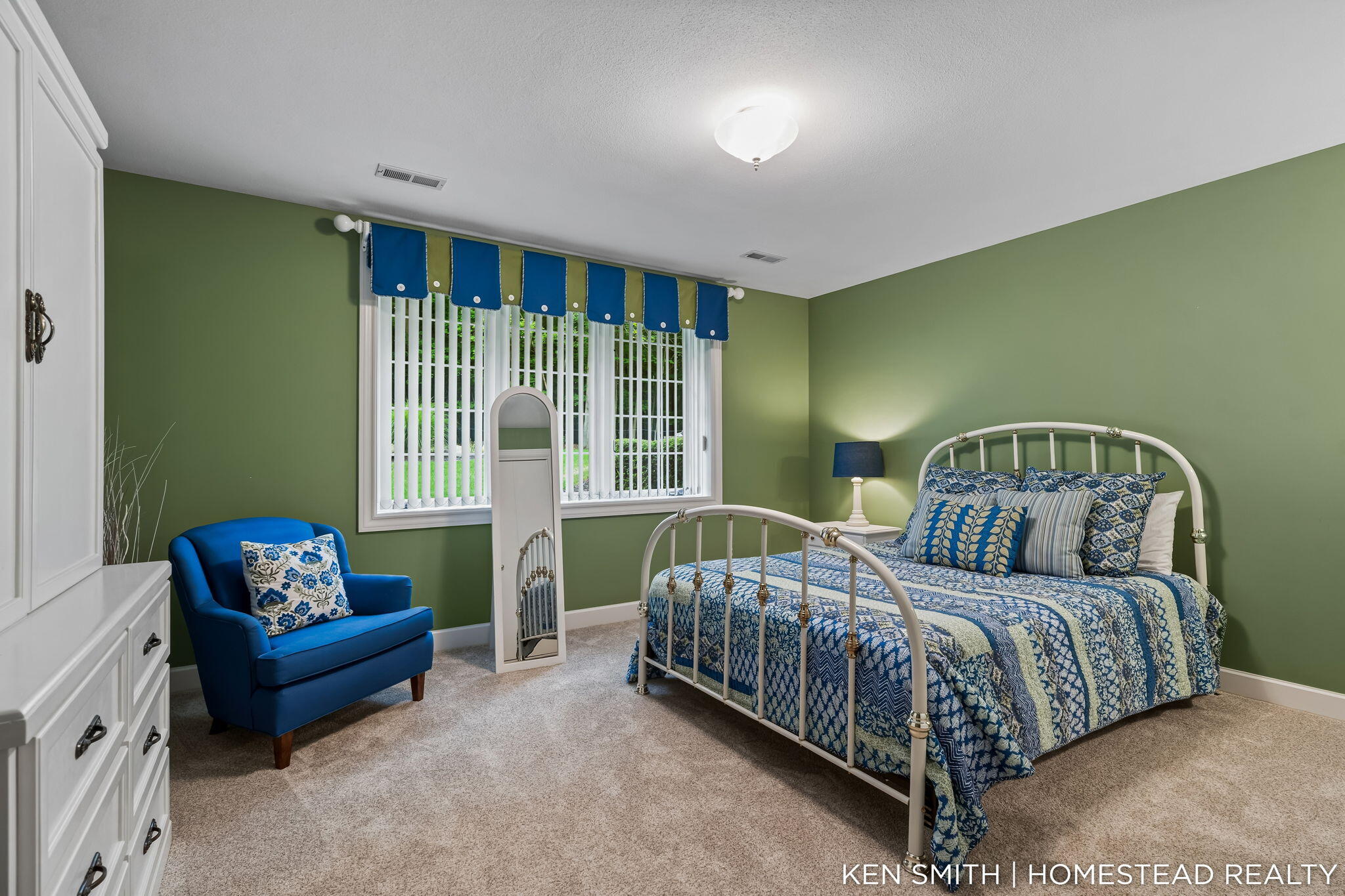 1876 Columbus Street Holland MI 49424