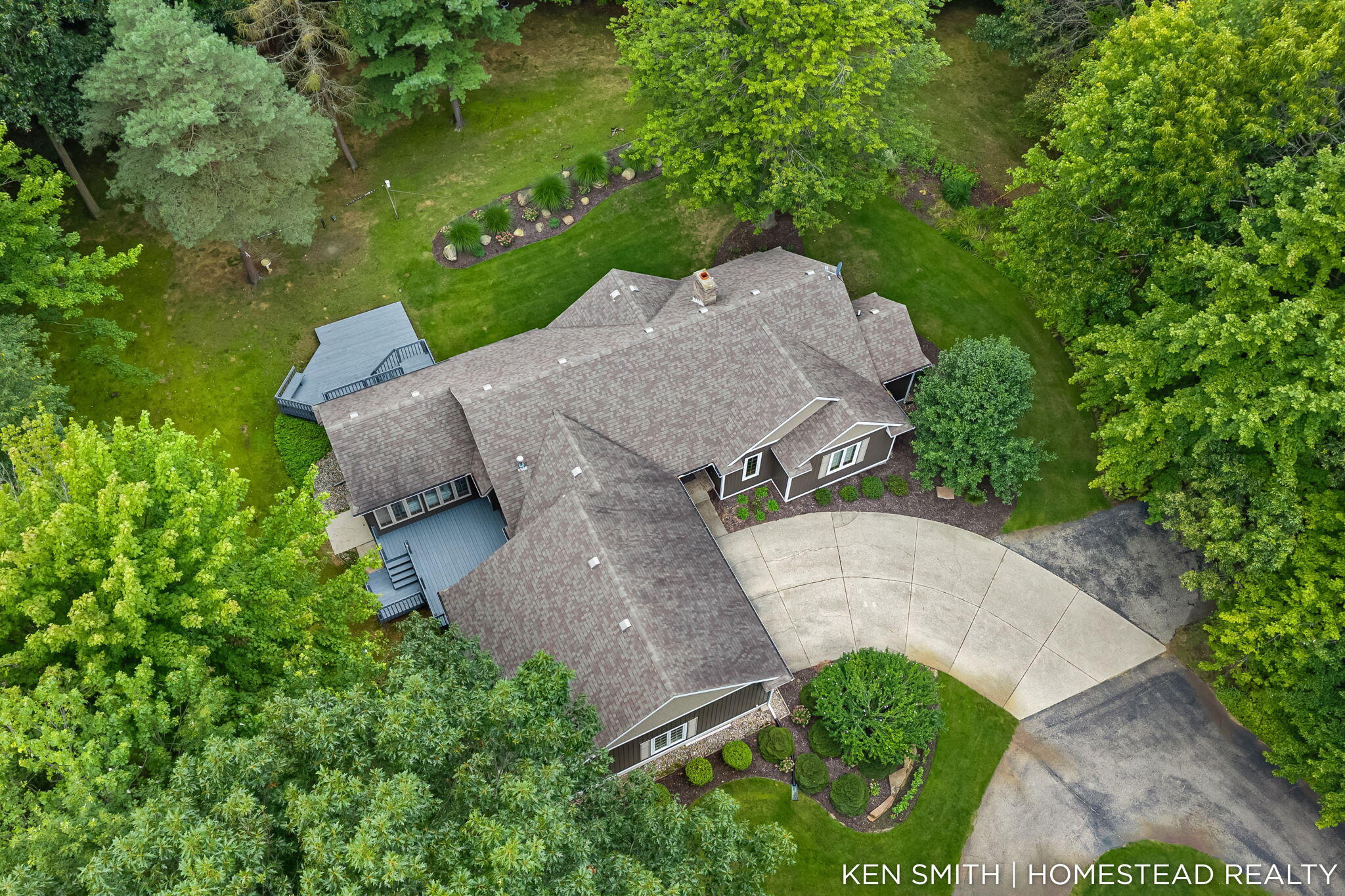 1876 Columbus Street Holland MI 49424