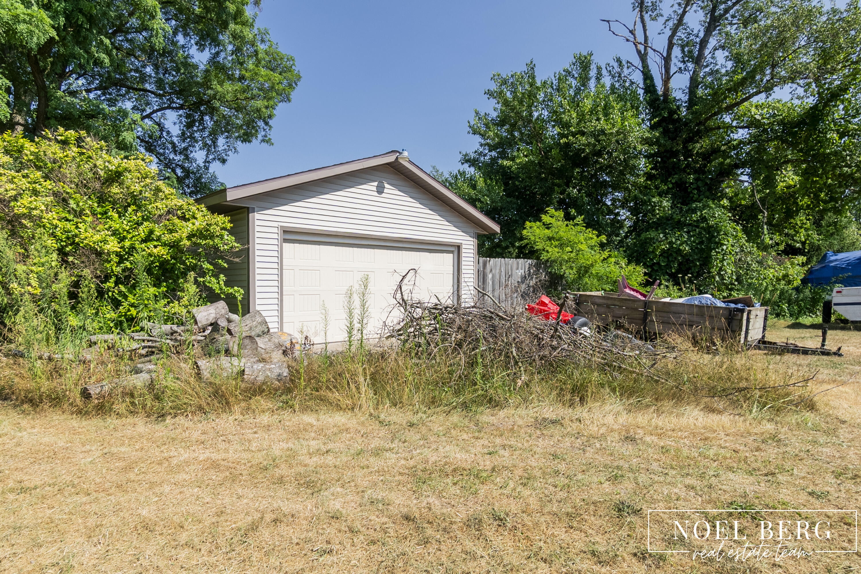 4147 S Brooks Road Muskegon MI 49444