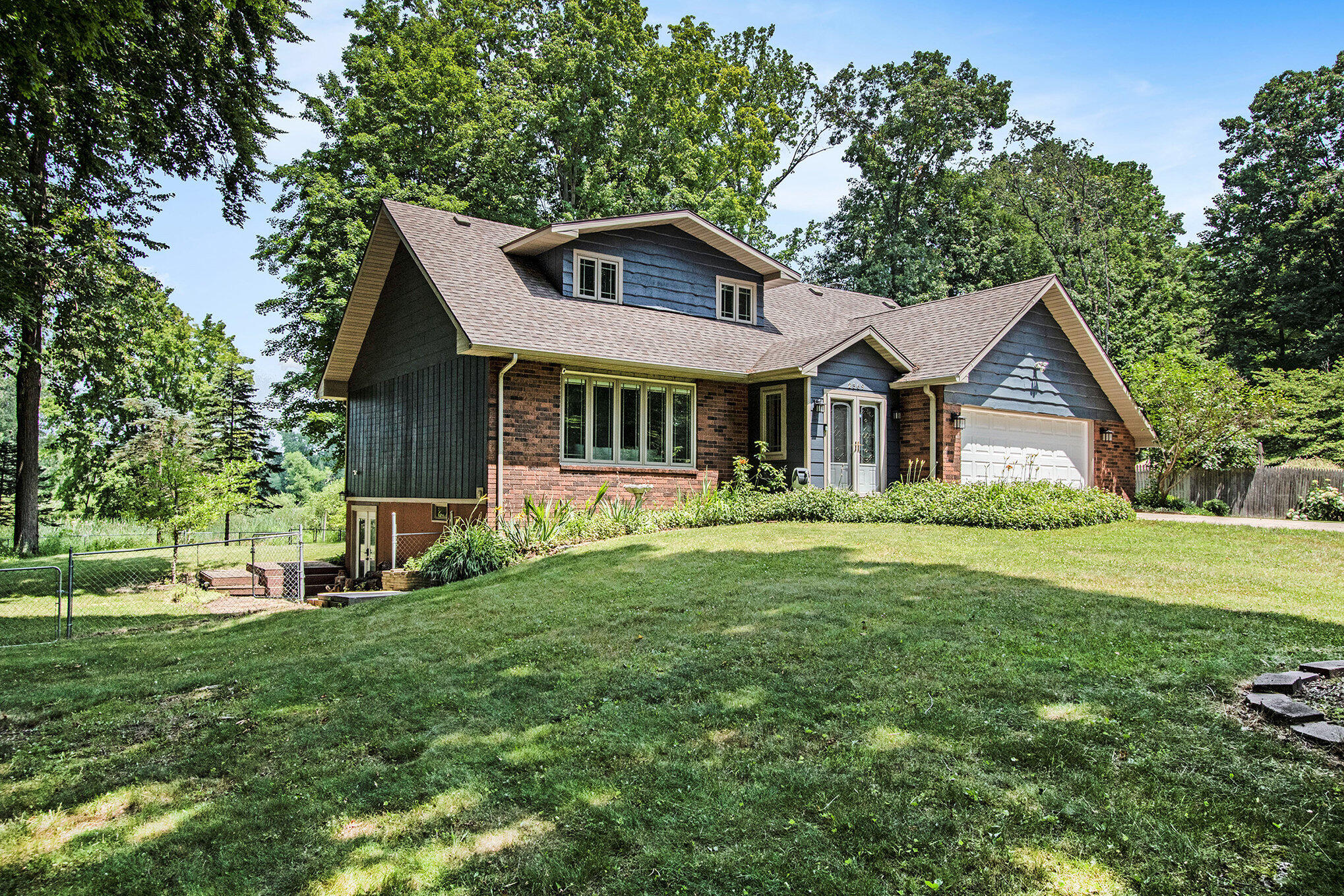 2569 Ridgewood Trail Berrien Springs MI 49103