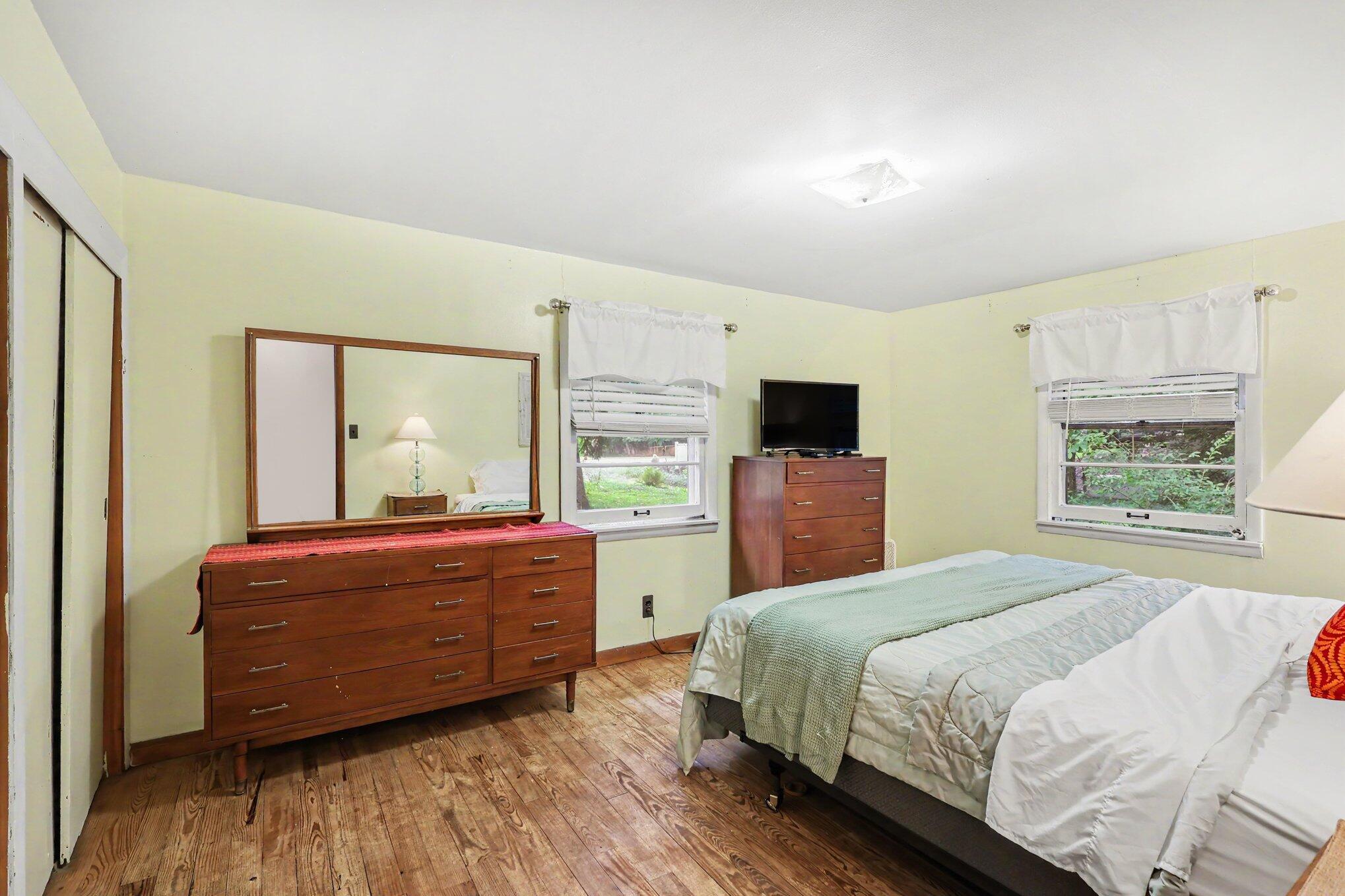 2145 Lakeshore Drive Fennville MI 49408