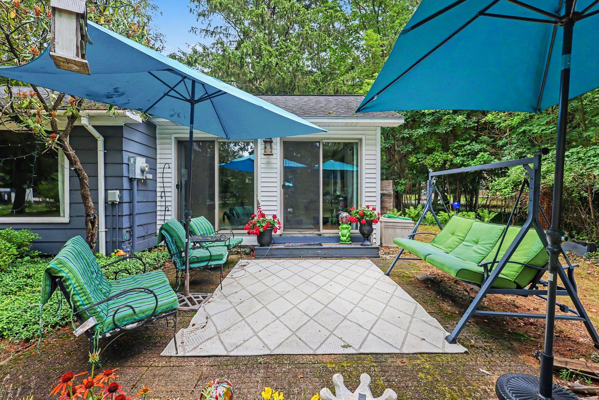 2145 Lakeshore Drive Fennville MI 49408