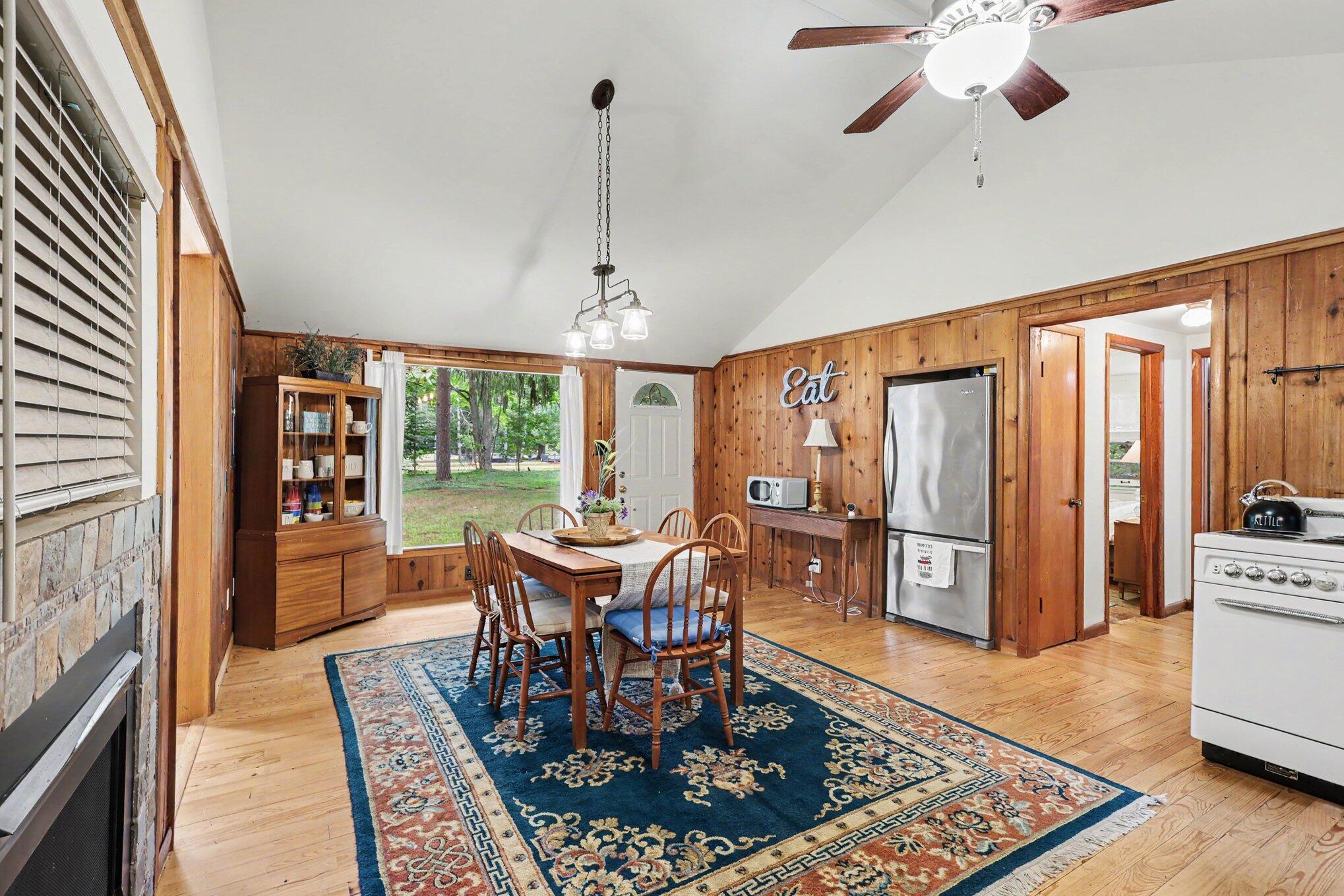 2145 Lakeshore Drive Fennville MI 49408