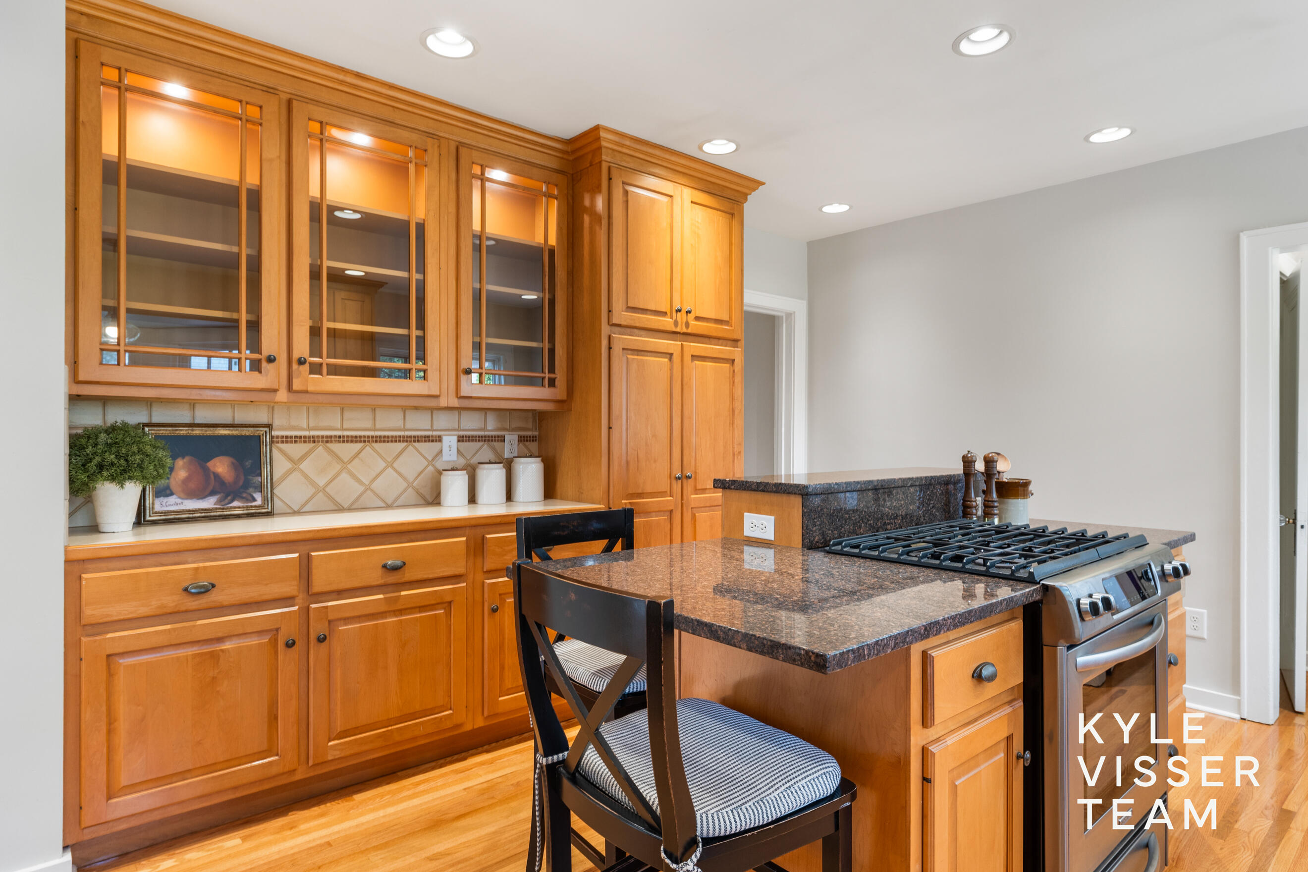 950 Pinecrest Avenue SE East Grand Rapids MI 49506