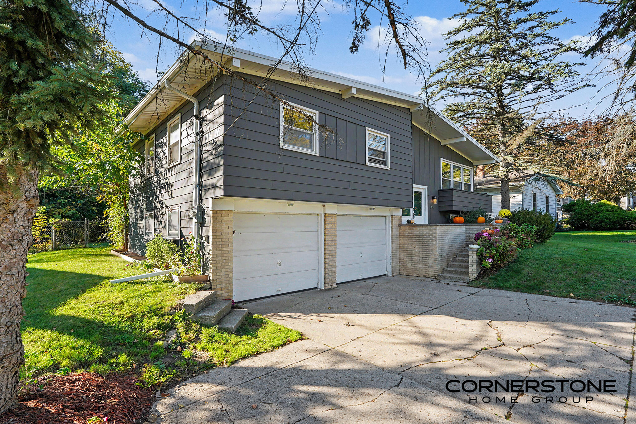 921 Covell Avenue NW Grand Rapids MI 49504