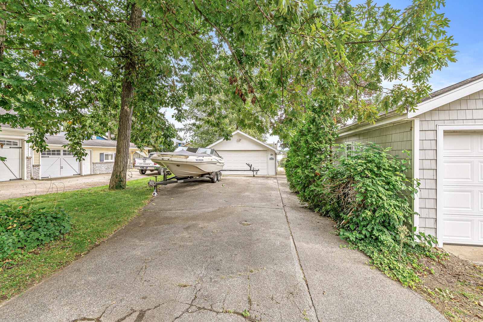 23806 S Shore Drive Edwardsburg MI 49112