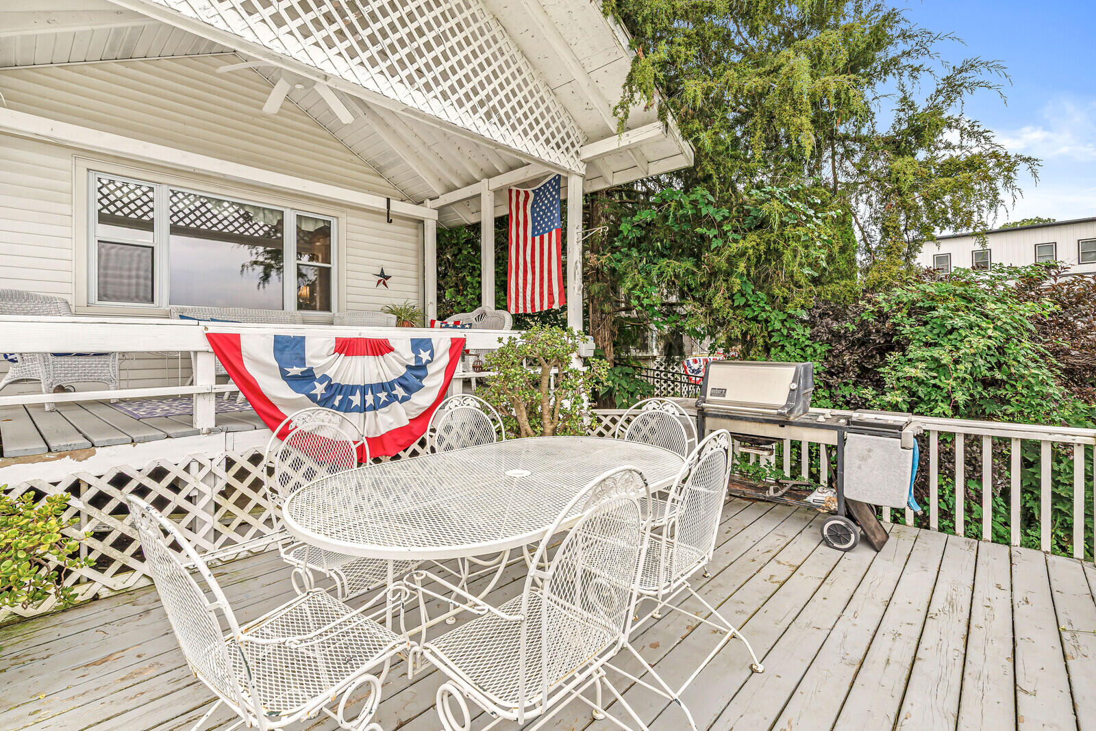 23806 S Shore Drive Edwardsburg MI 49112