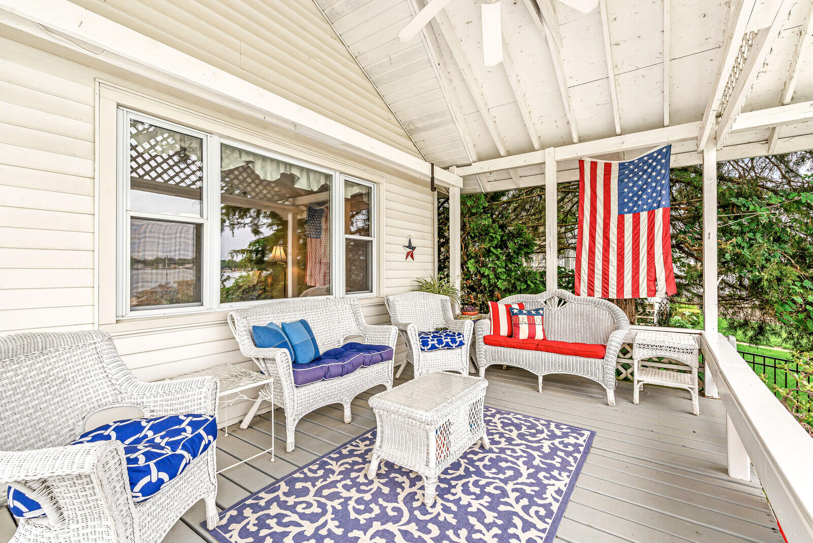 23806 S Shore Drive Edwardsburg MI 49112