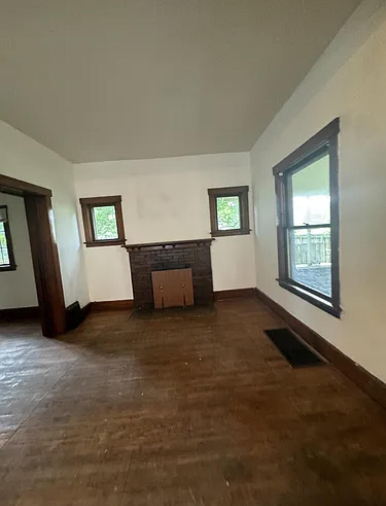 411 Mitchell Place Kalamazoo MI 49007