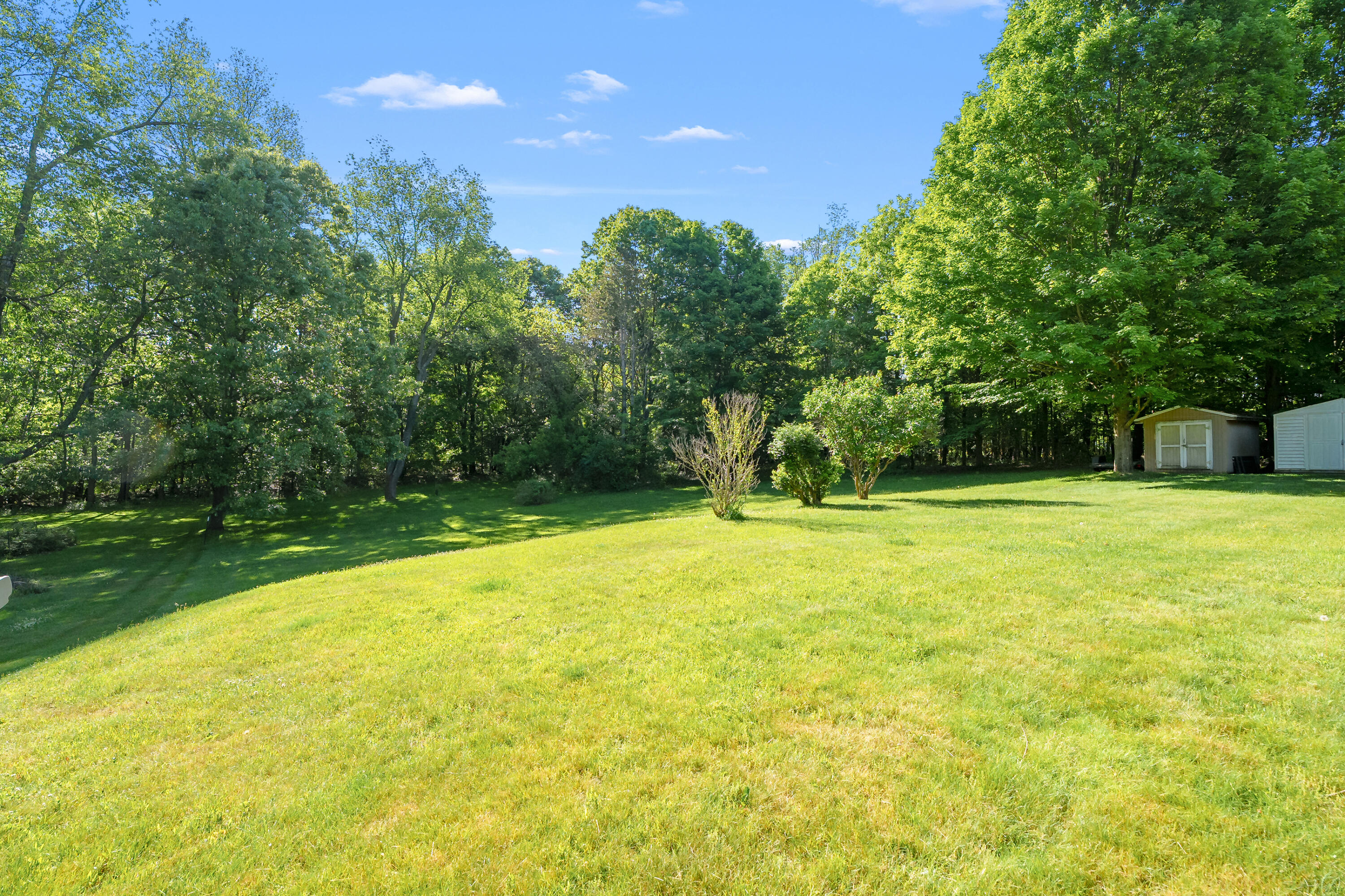 5943 S 6th Street Kalamazoo MI 49009