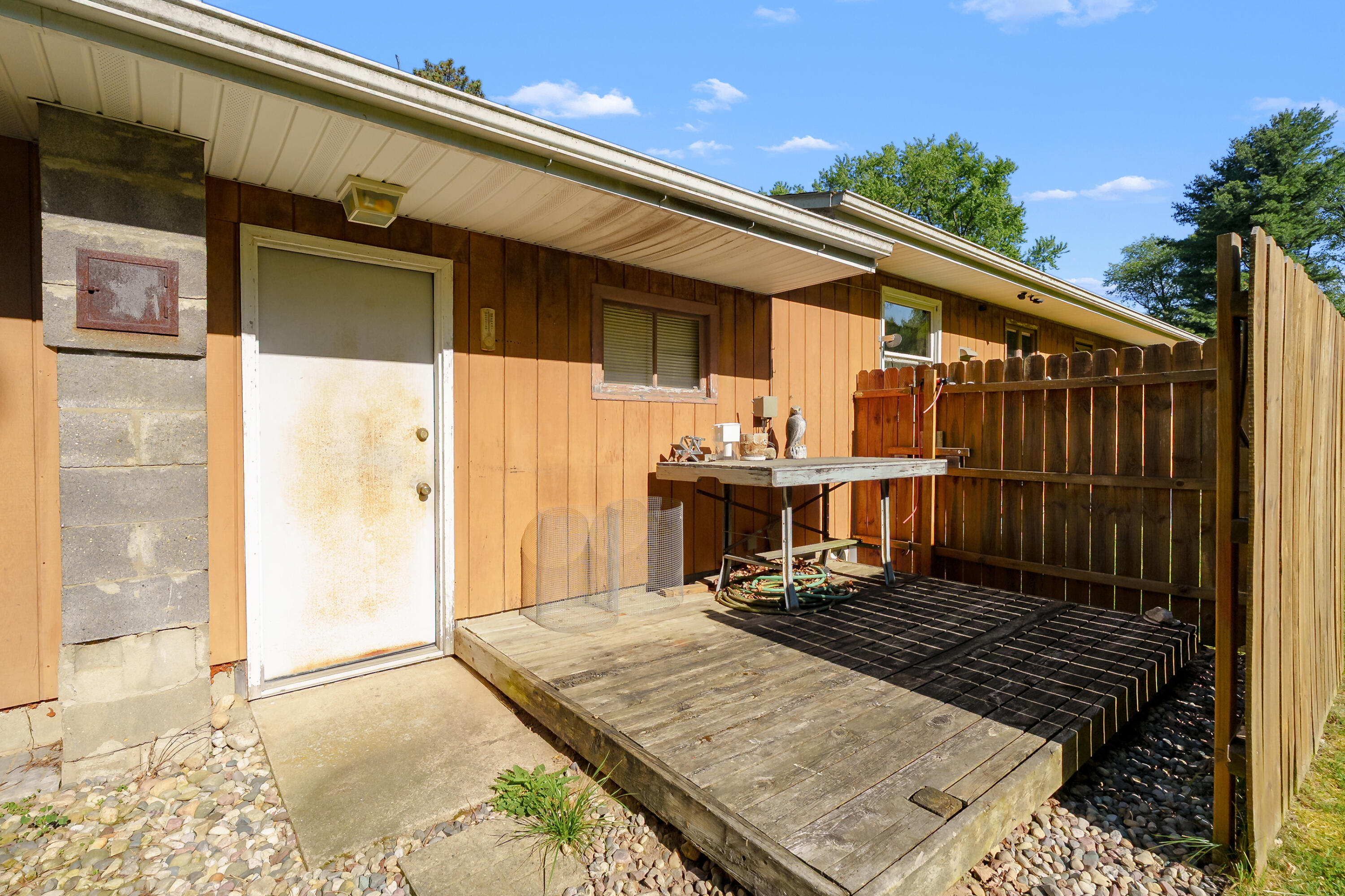 5943 S 6th Street Kalamazoo MI 49009