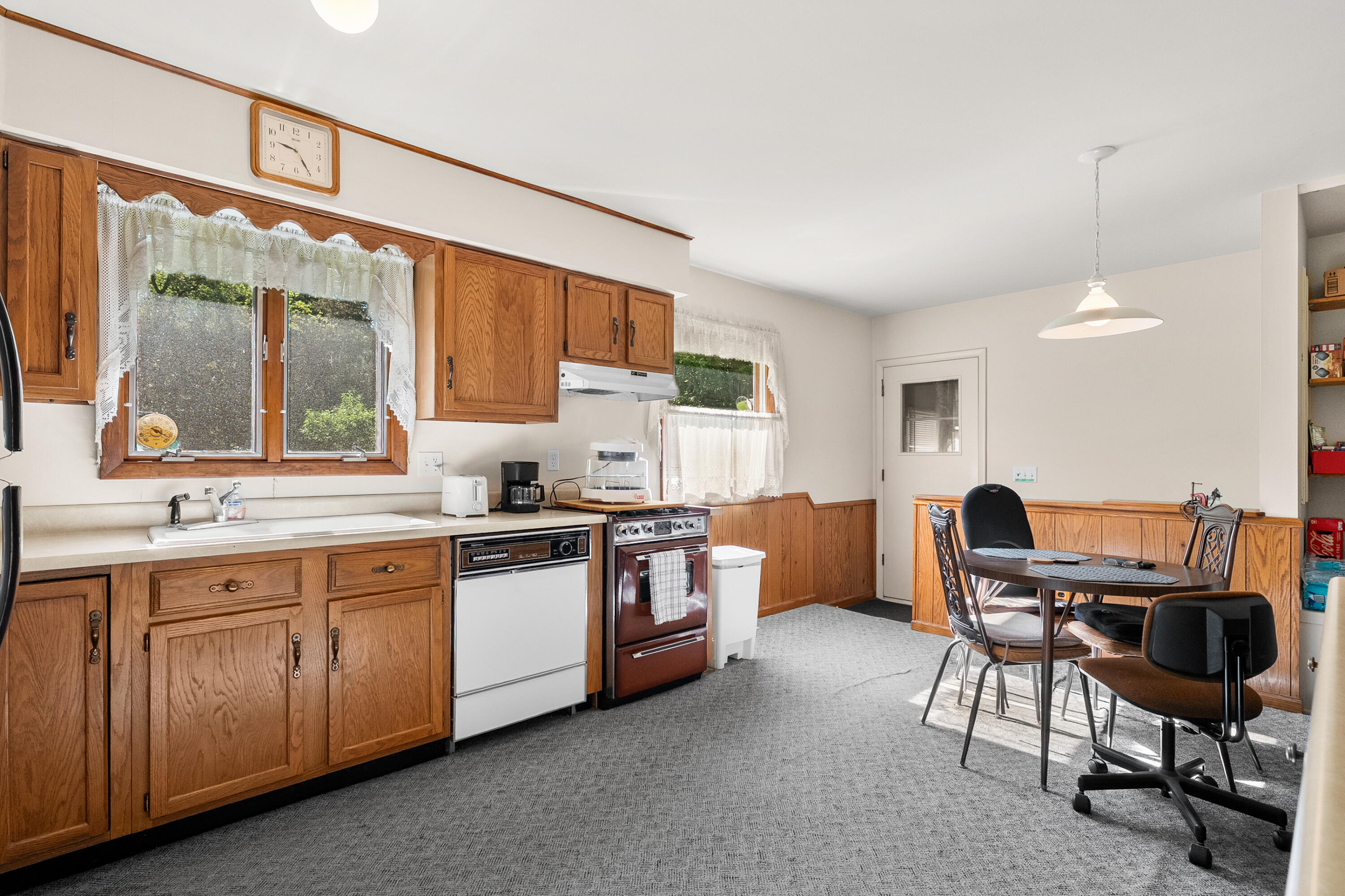 5943 S 6th Street Kalamazoo MI 49009