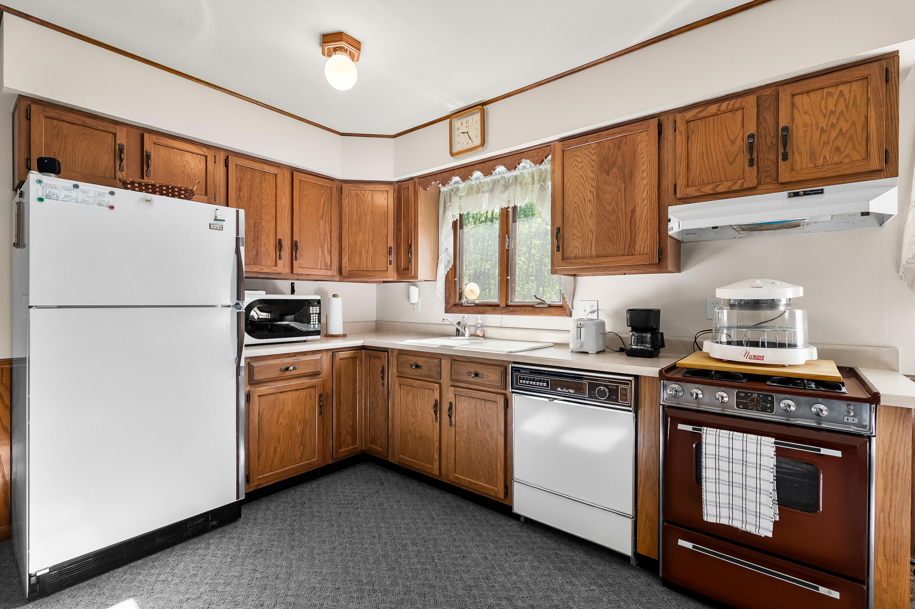 5943 S 6th Street Kalamazoo MI 49009