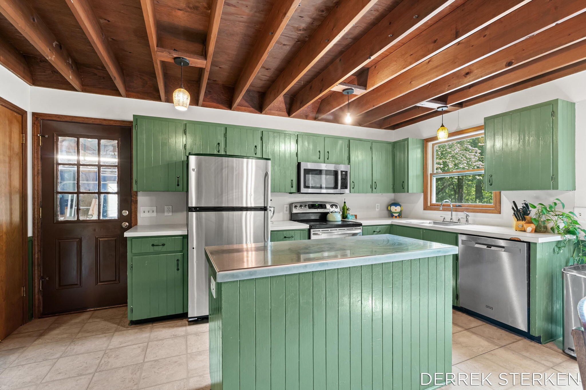 789 Shadybrook Drive Holland MI 49424