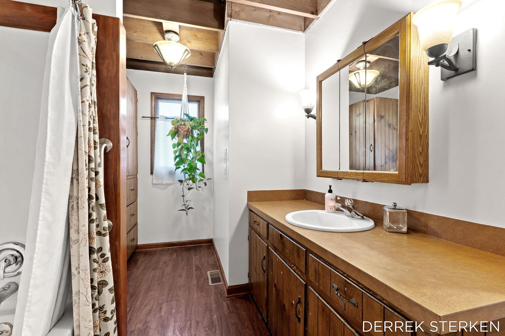 789 Shadybrook Drive Holland MI 49424