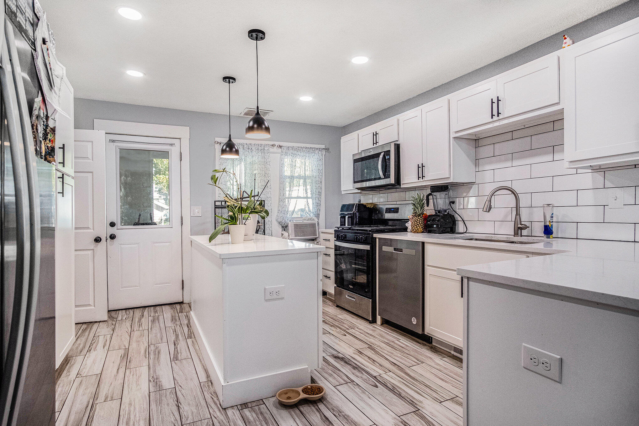 905 Courtney Street NW Grand Rapids MI 49504