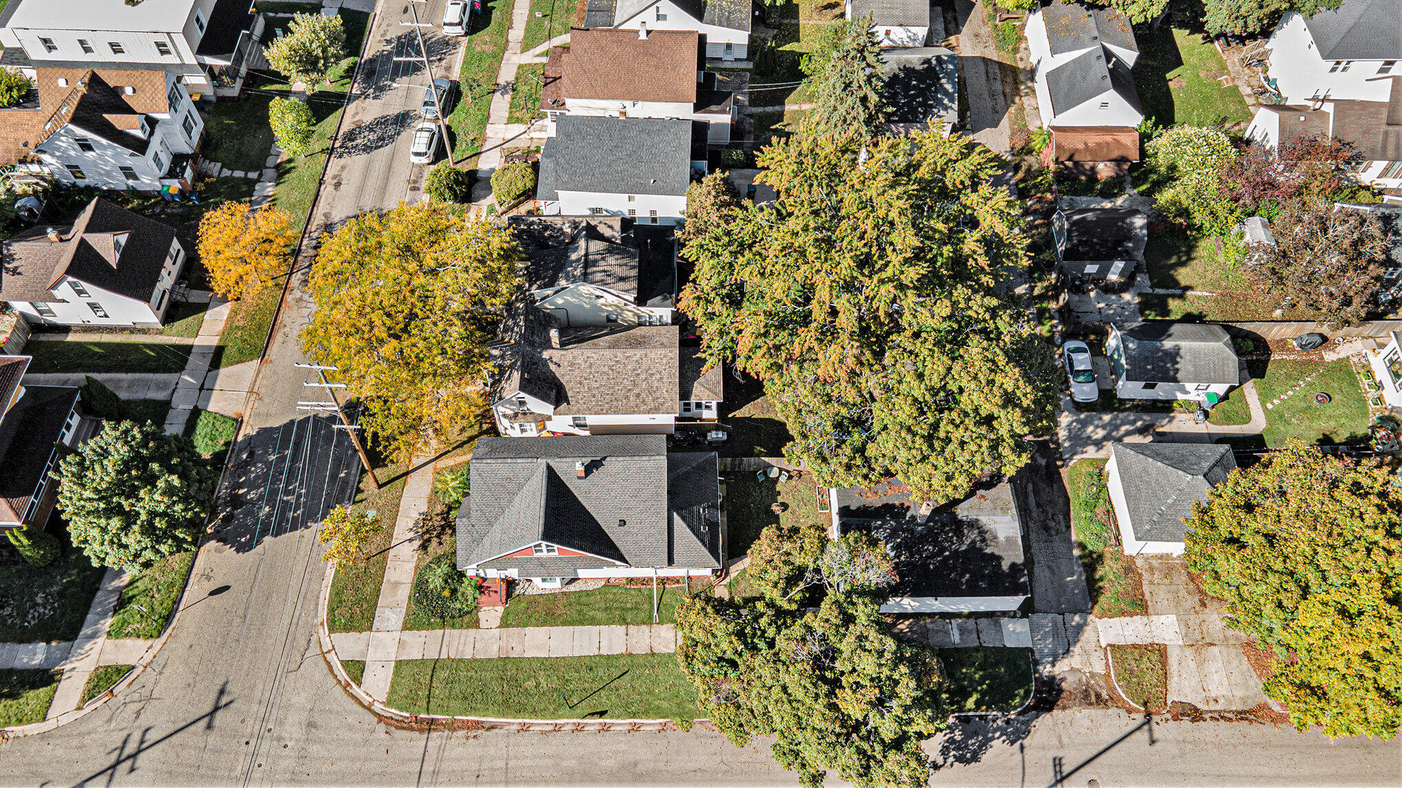 905 Courtney Street NW Grand Rapids MI 49504