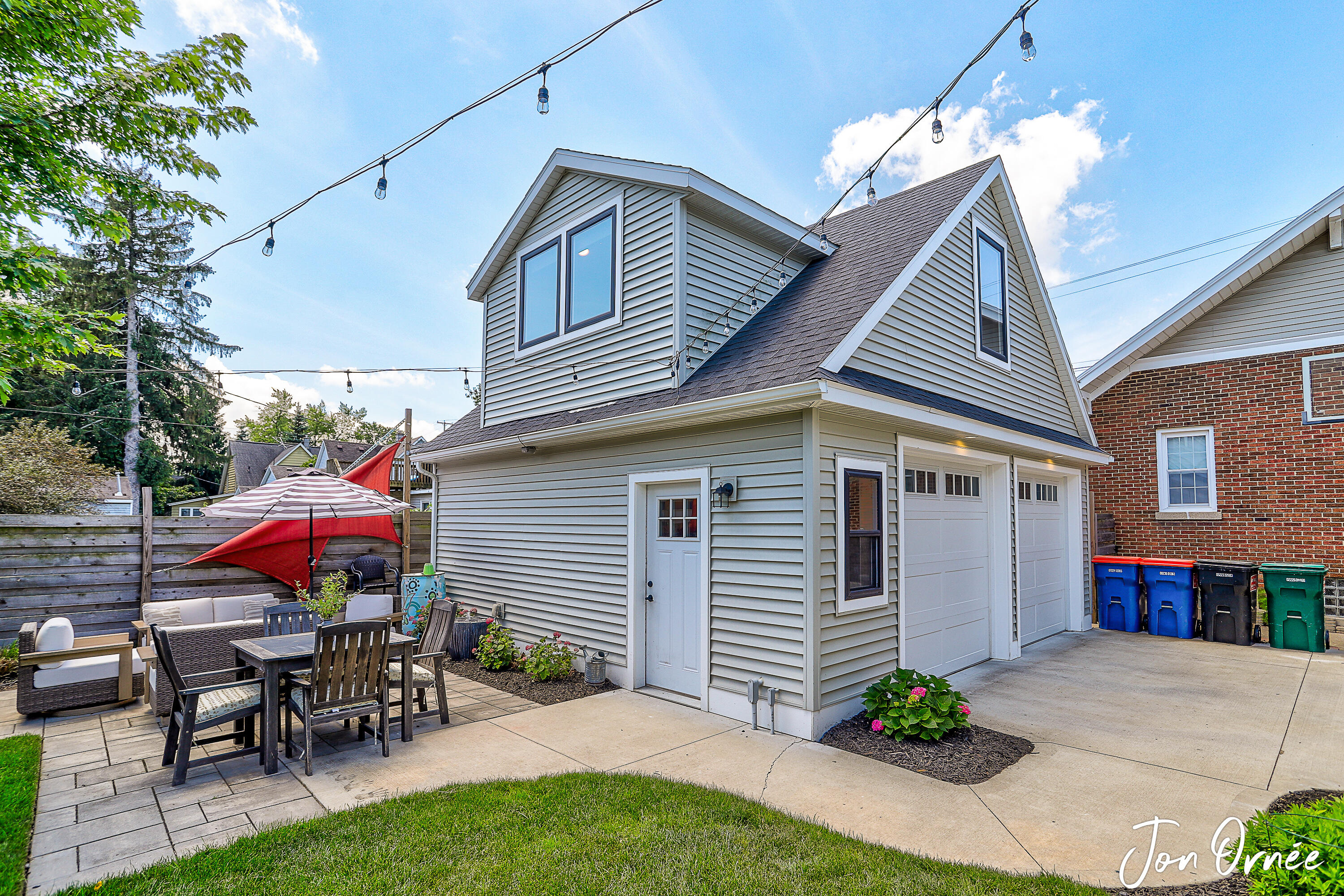 8 E Central Avenue Zeeland MI 49464