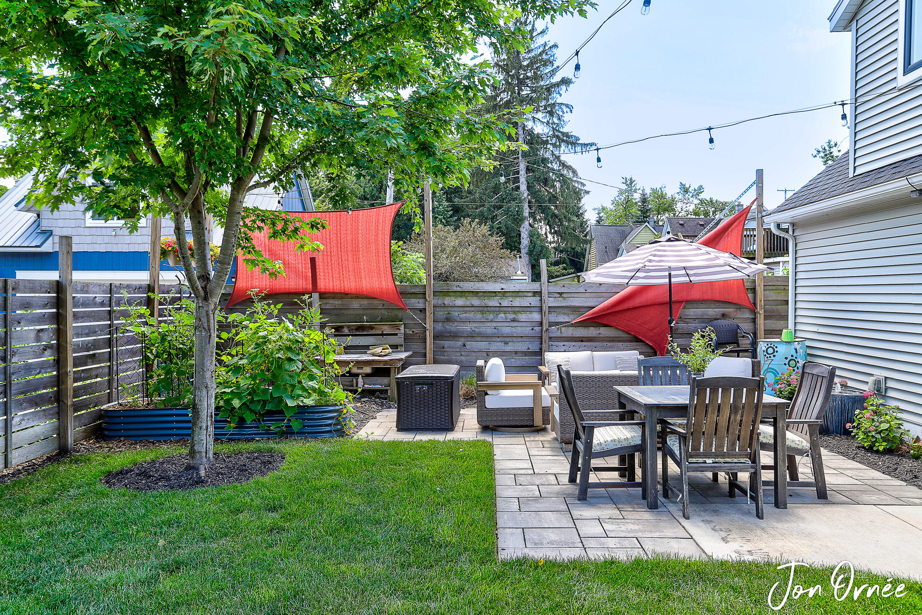 8 E Central Avenue Zeeland MI 49464