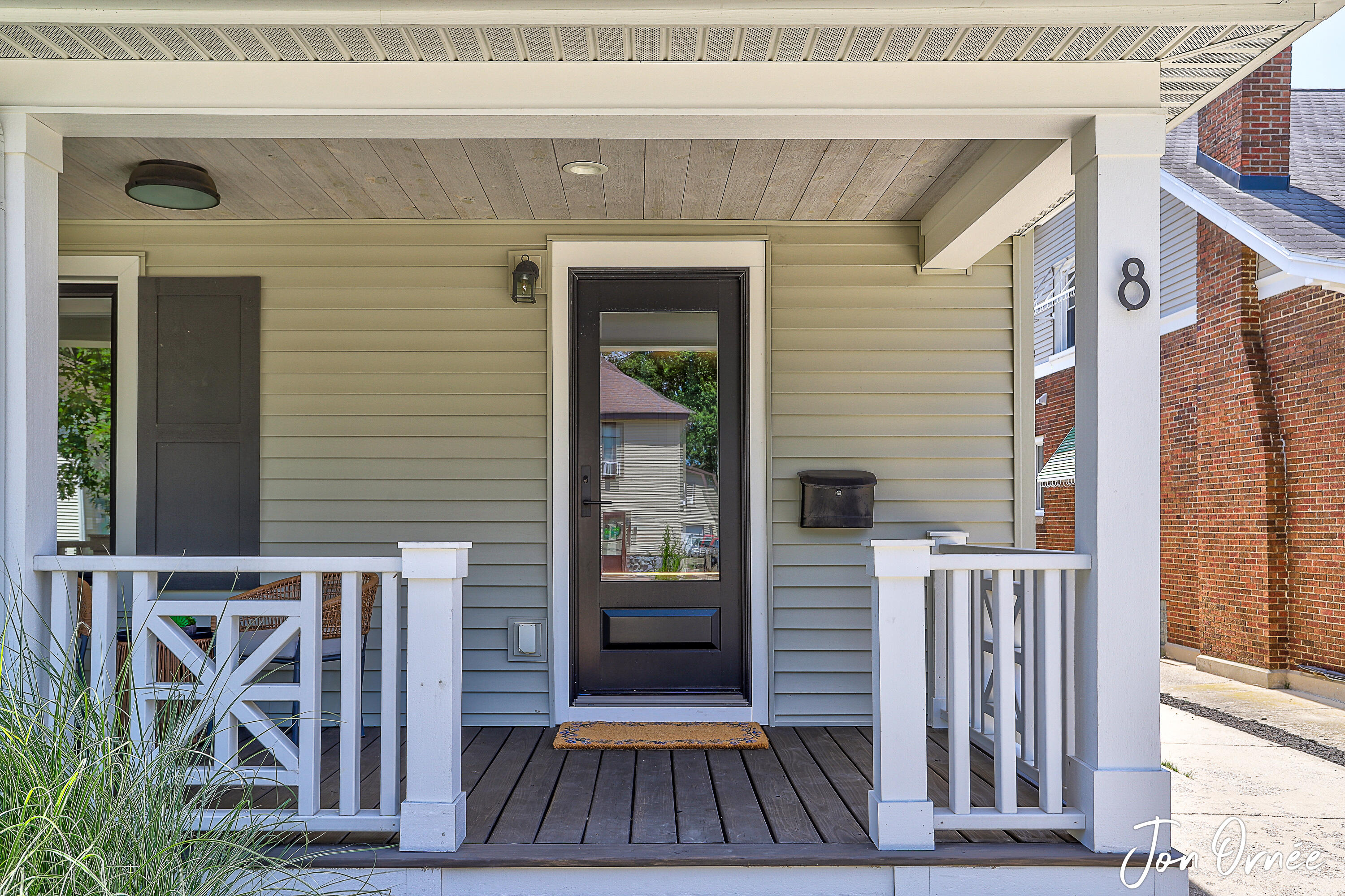 8 E Central Avenue Zeeland MI 49464