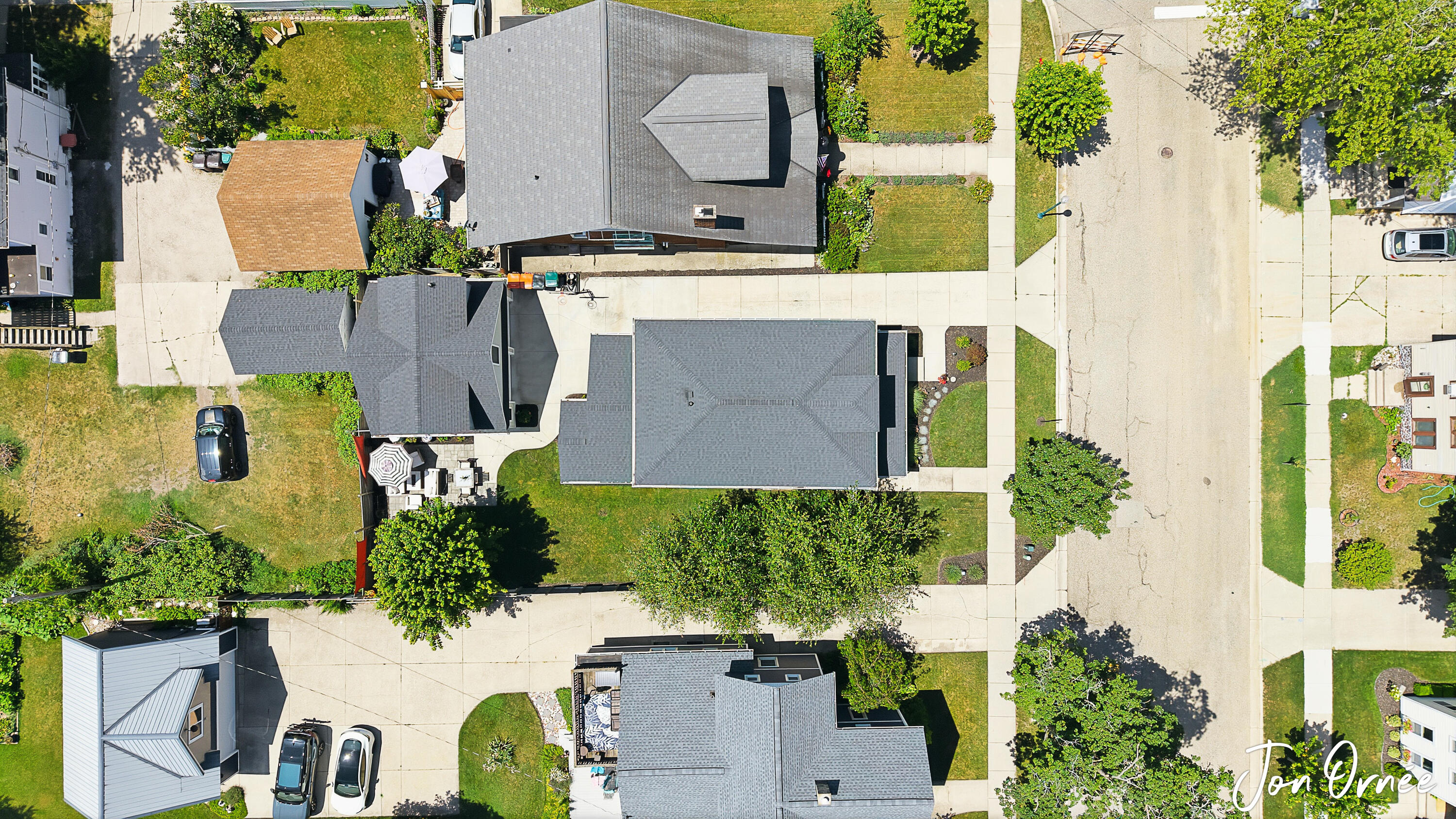8 E Central Avenue Zeeland MI 49464