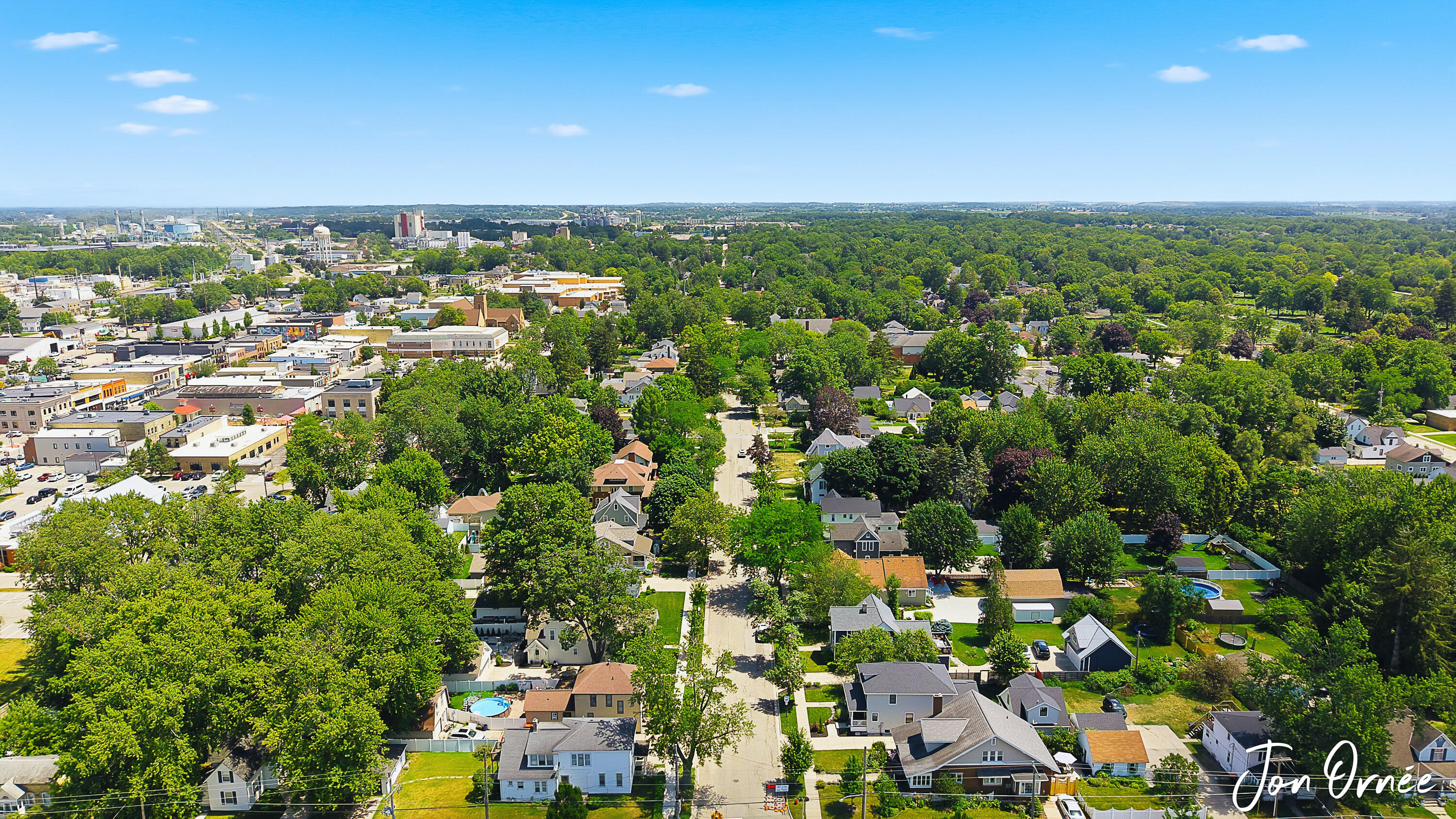 8 E Central Avenue Zeeland MI 49464