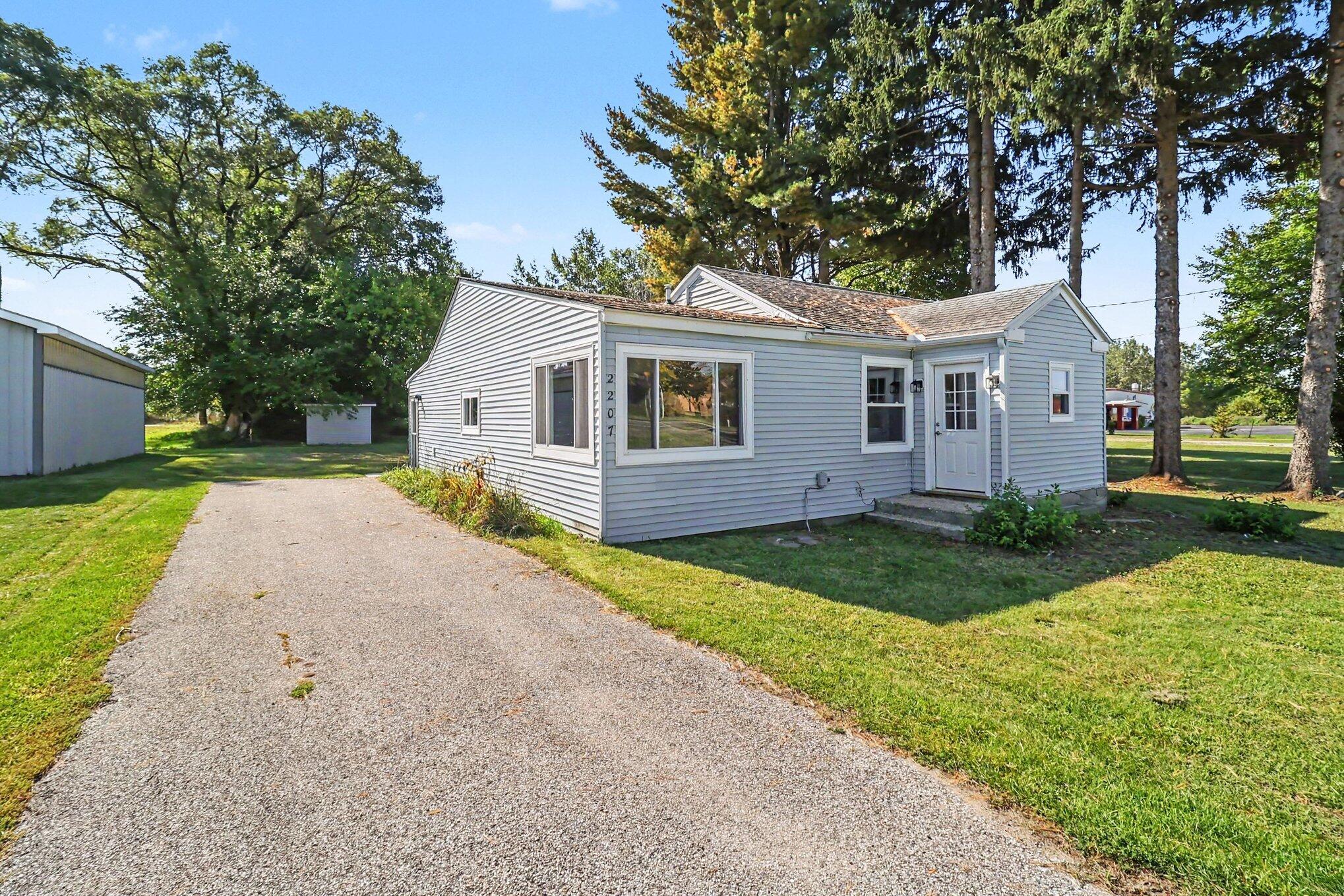 2207 W Us Highway 10 Ludington MI 49431