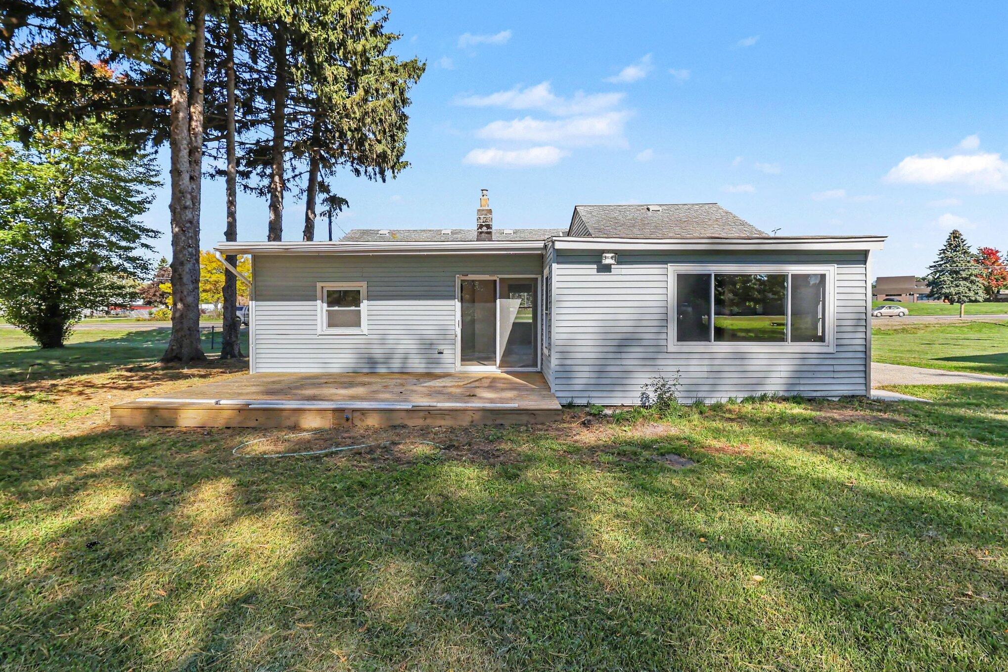 2207 W Us Highway 10 Ludington MI 49431