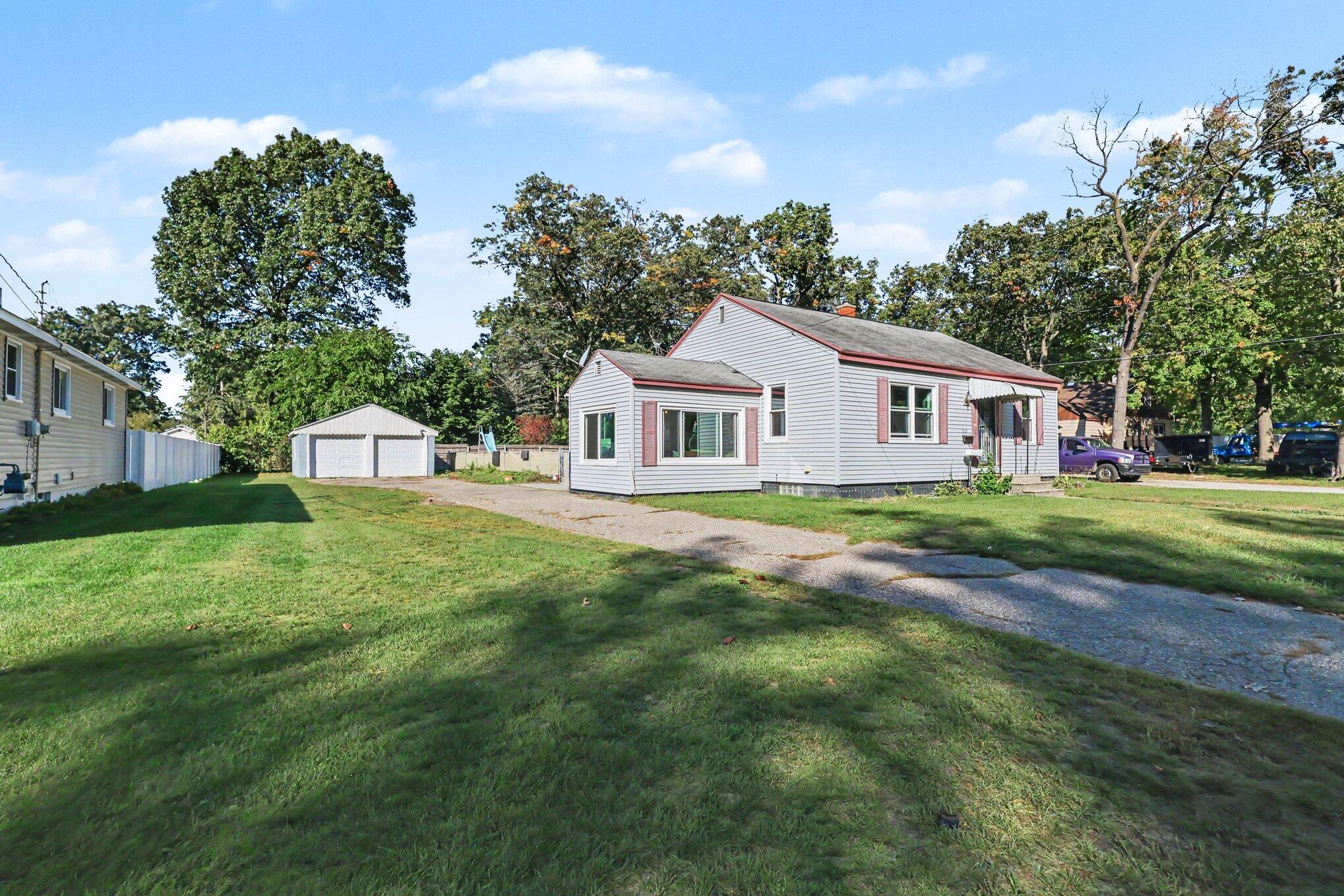 1461 Creston Street Muskegon MI 49442