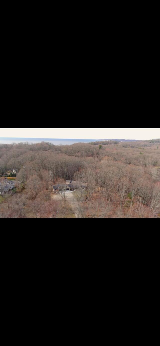 582 Campbell Road Saugatuck MI 49453